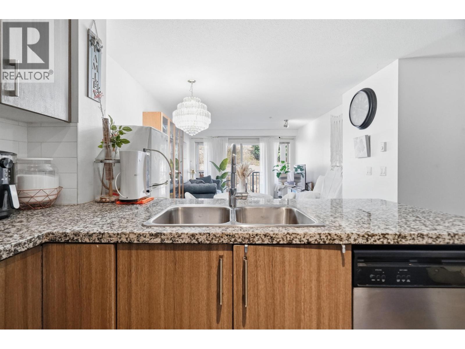 401 3178 DAYANEE SPRINGS BOULEVARD, Coquitlam