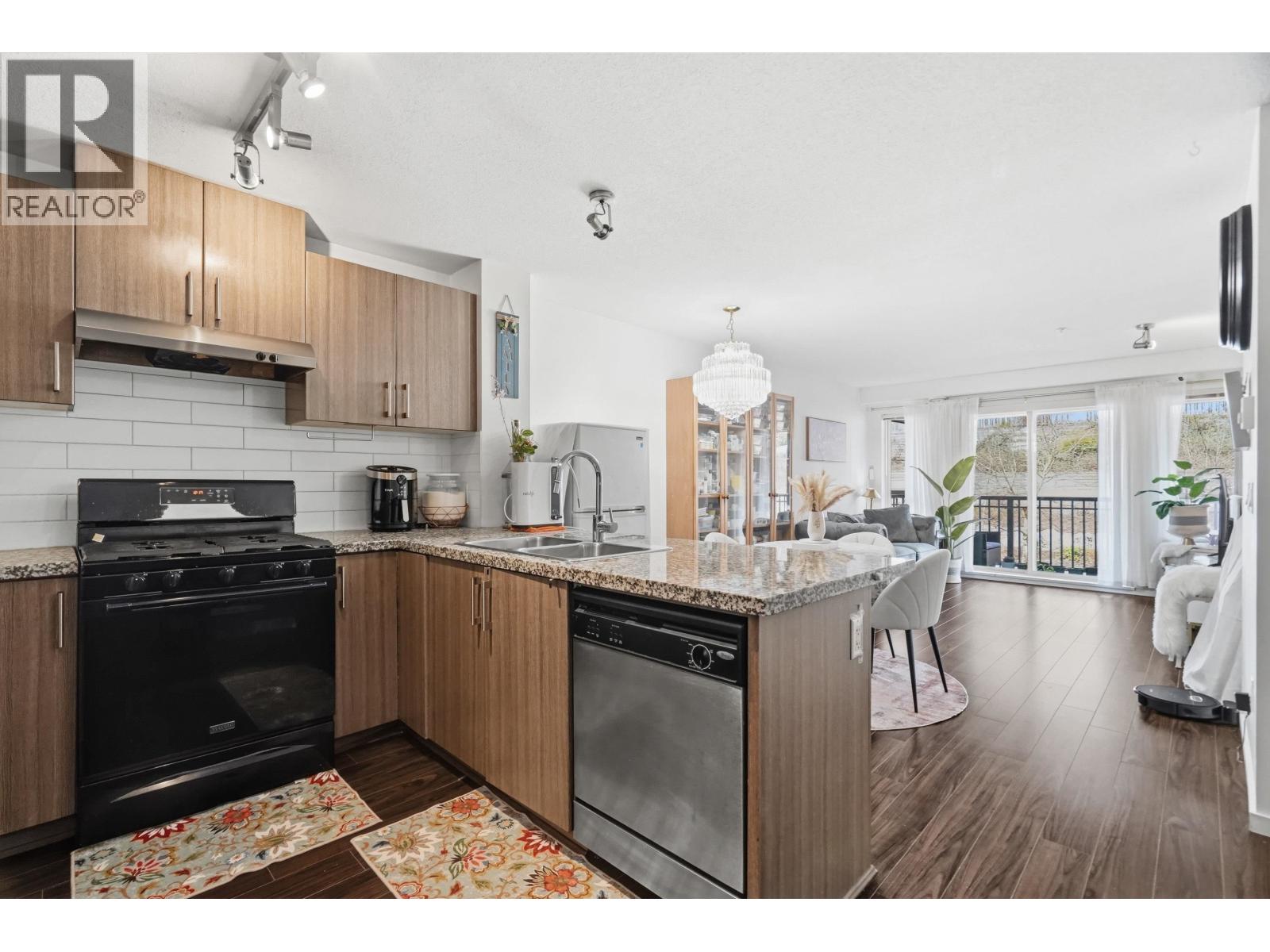 401 3178 DAYANEE SPRINGS BOULEVARD, Coquitlam