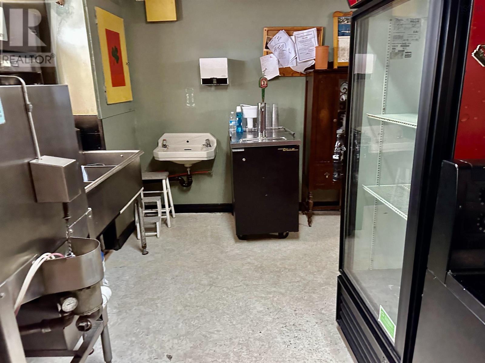 Property 1 of 29 of 510 Granville Street