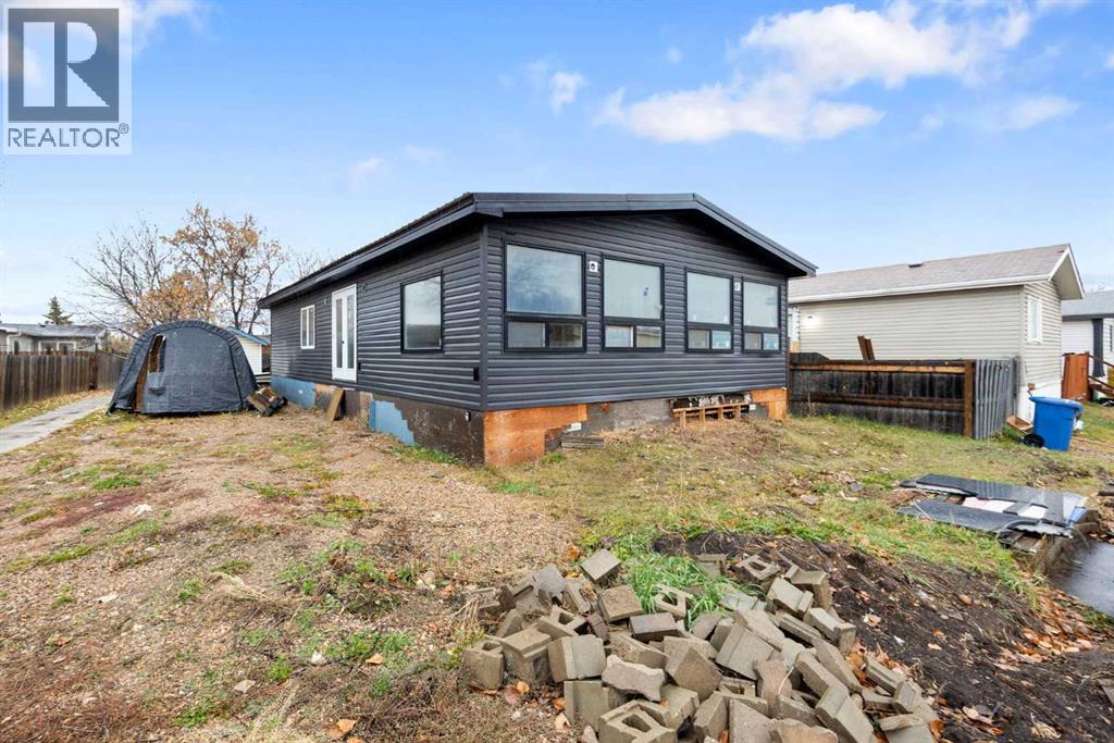 232 Greenwich Lane, Fort McMurray