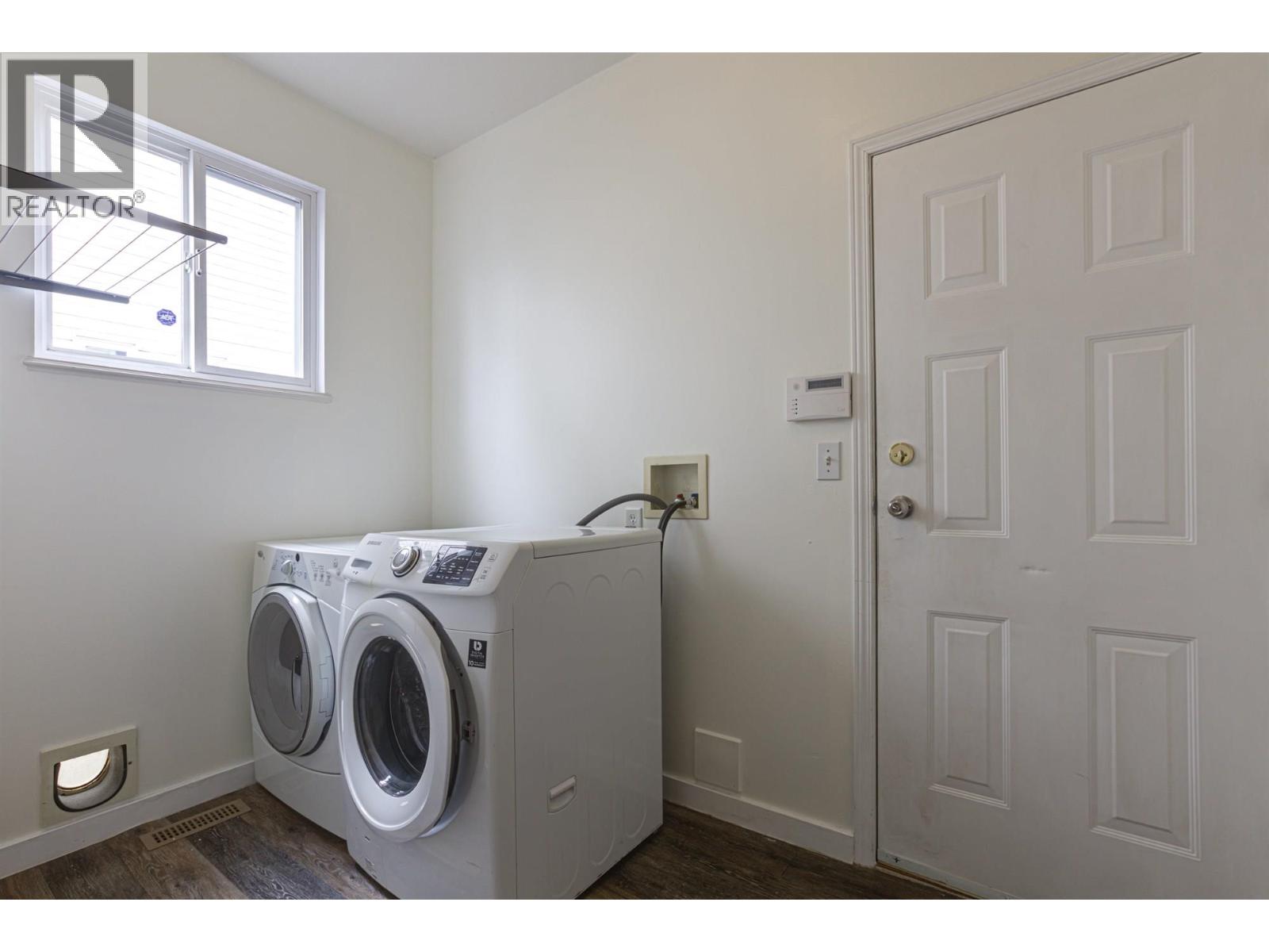 1077 RIVERSIDE DRIVE, Port Coquitlam