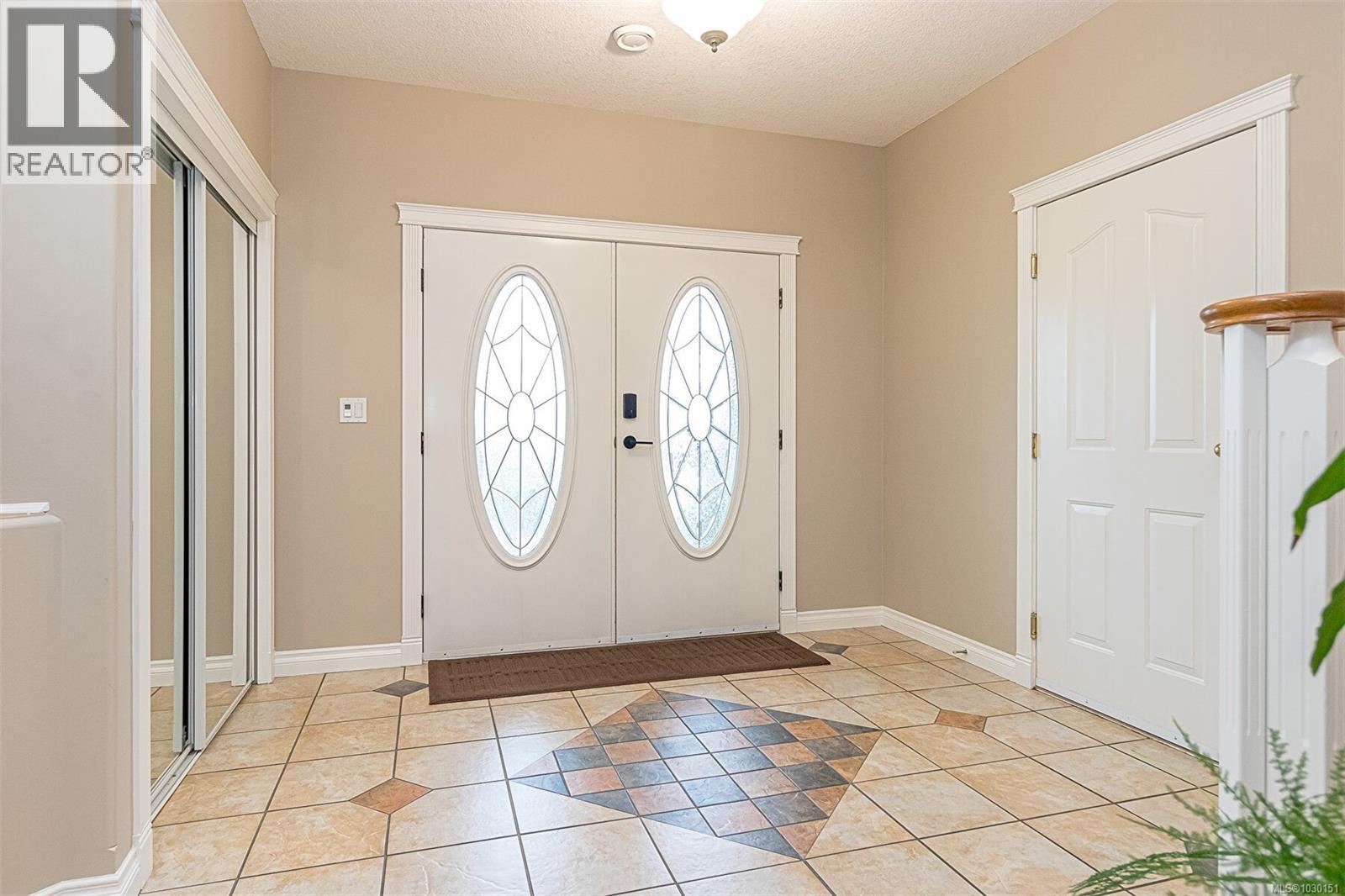 6509 KESTREL CRES - 24