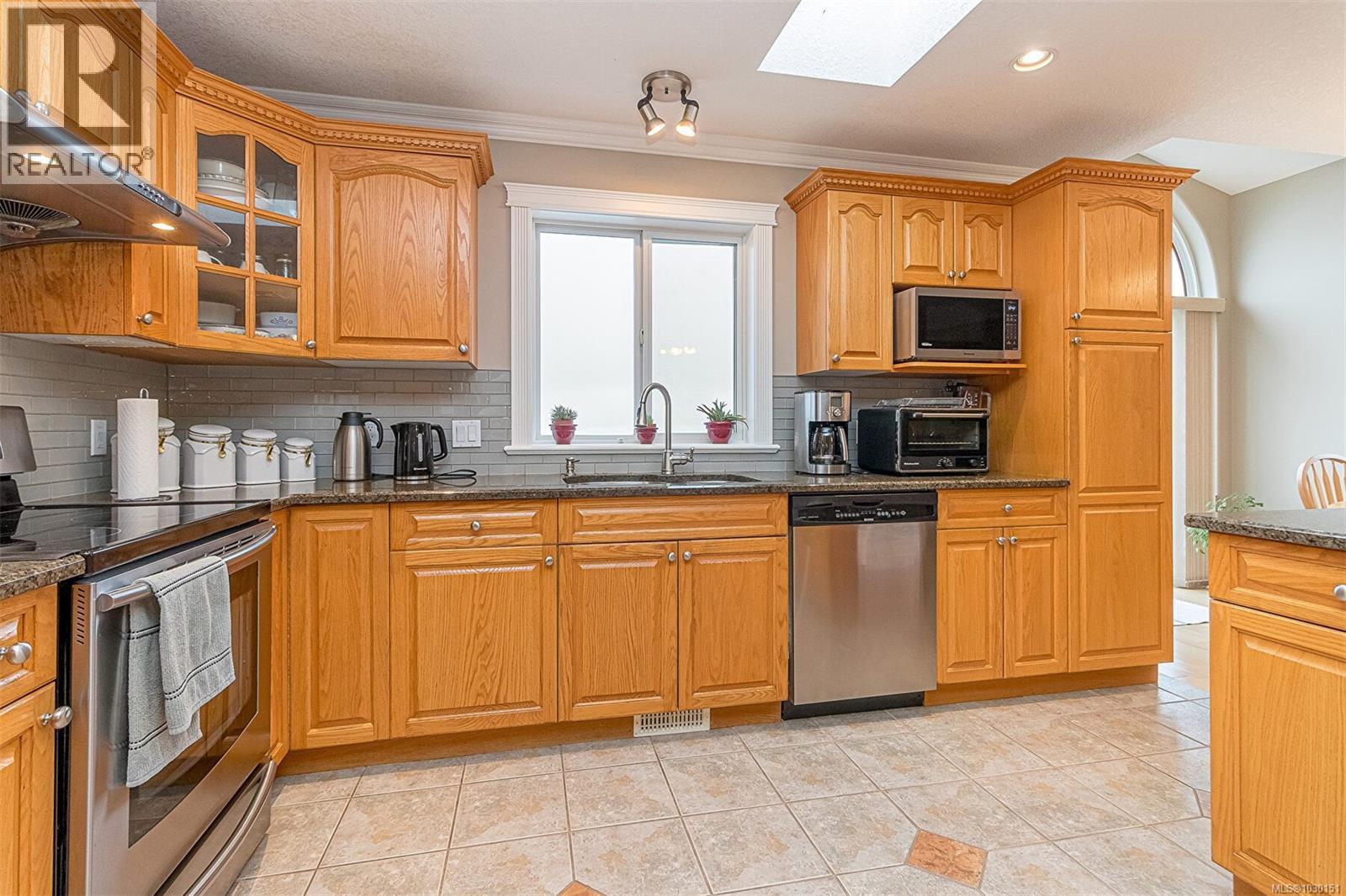 6509 KESTREL CRES - 19