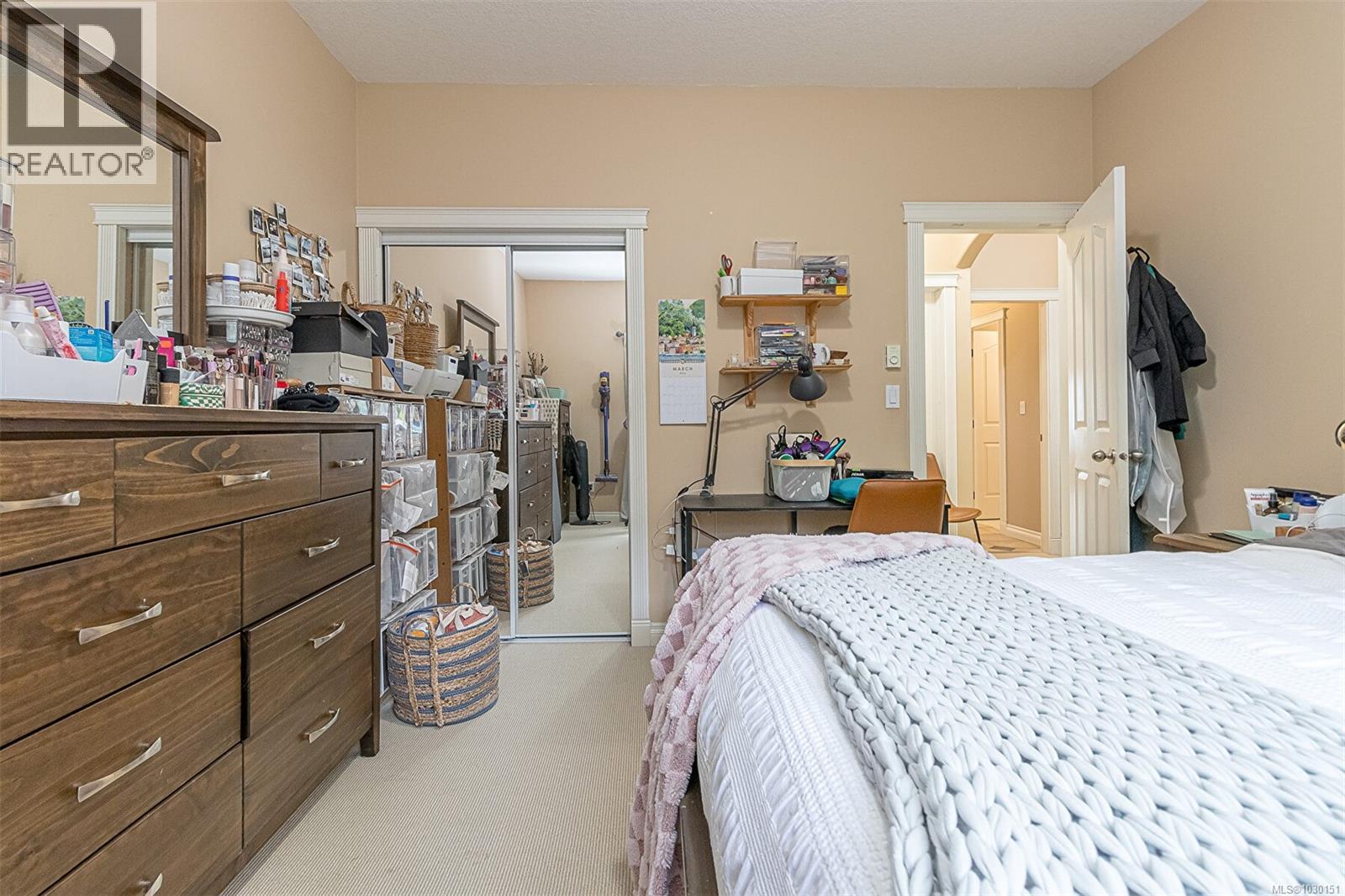 6509 KESTREL CRES - 60