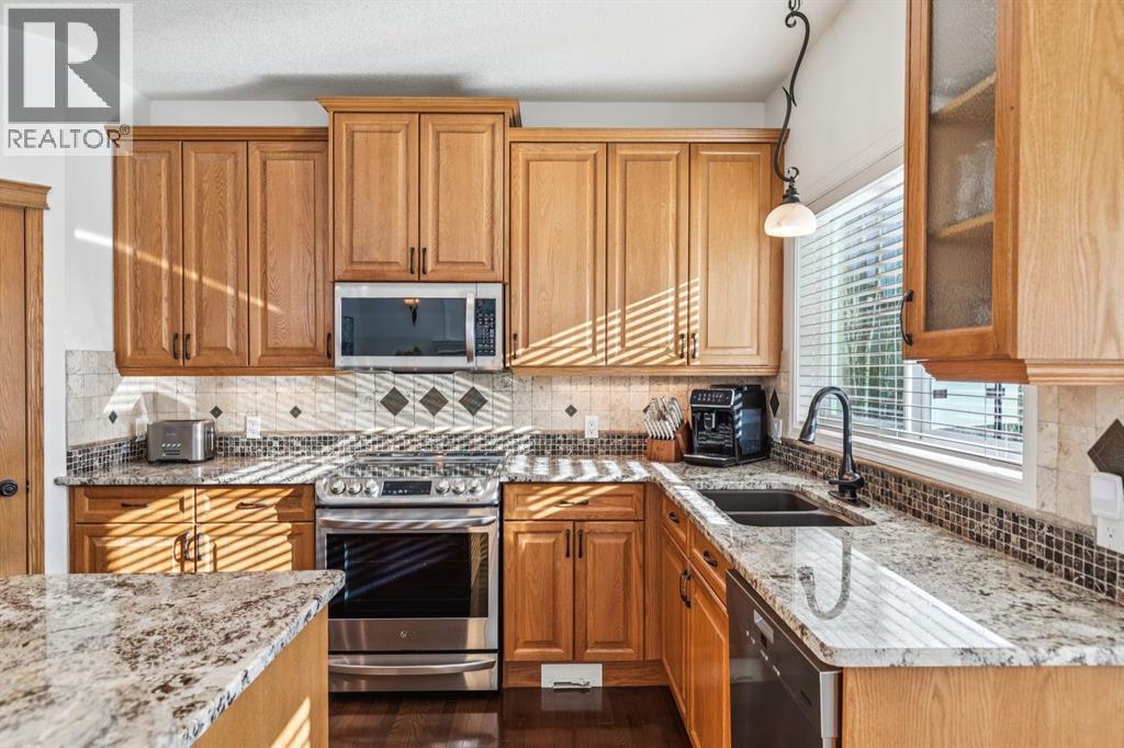 Single Family House for Sale in  Evercreek Bluffs Way SW Evergreen Calgary 