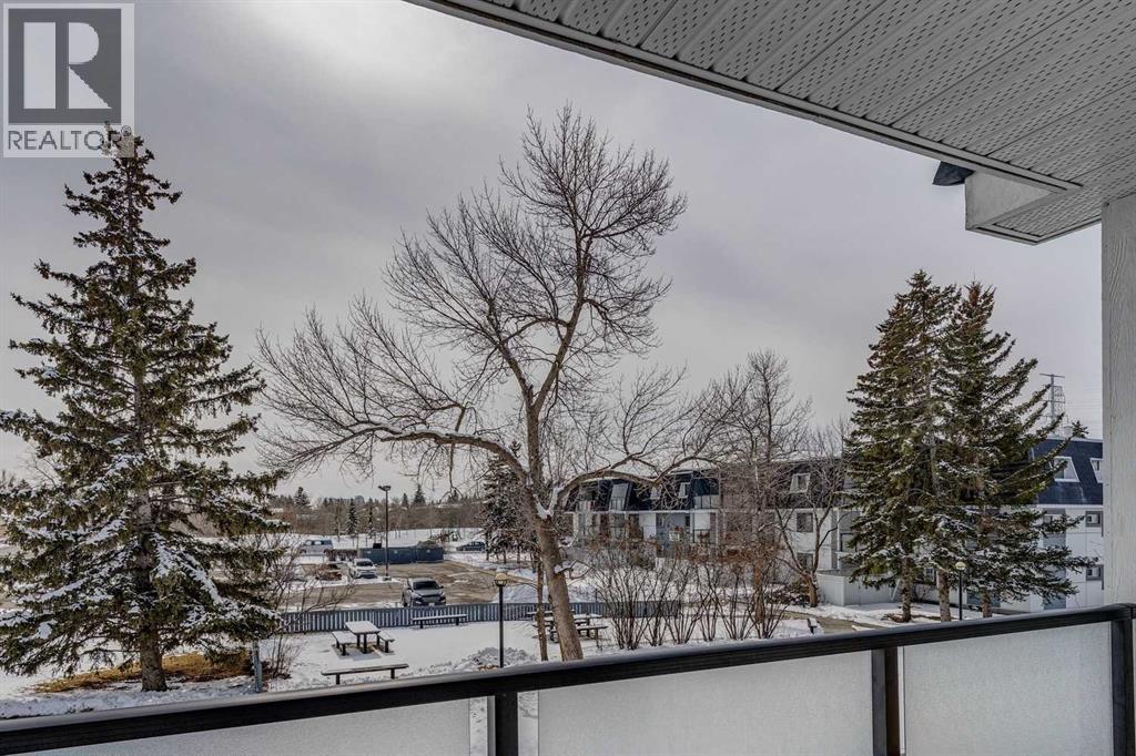 Single Family House for Sale in    Street SW Glenbrook Calgary 