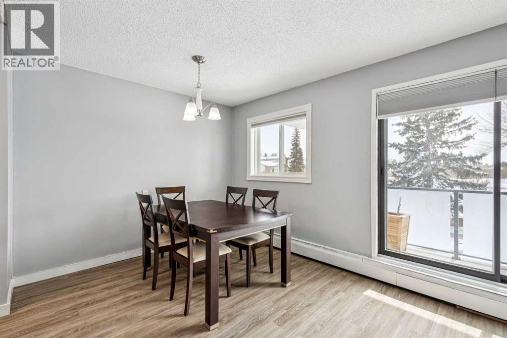 Single Family House for Sale in    Street SW Glenbrook Calgary 