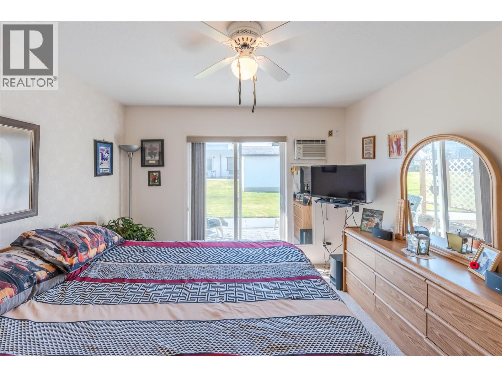 5862 AIRPORT Street Unit# 8, Oliver