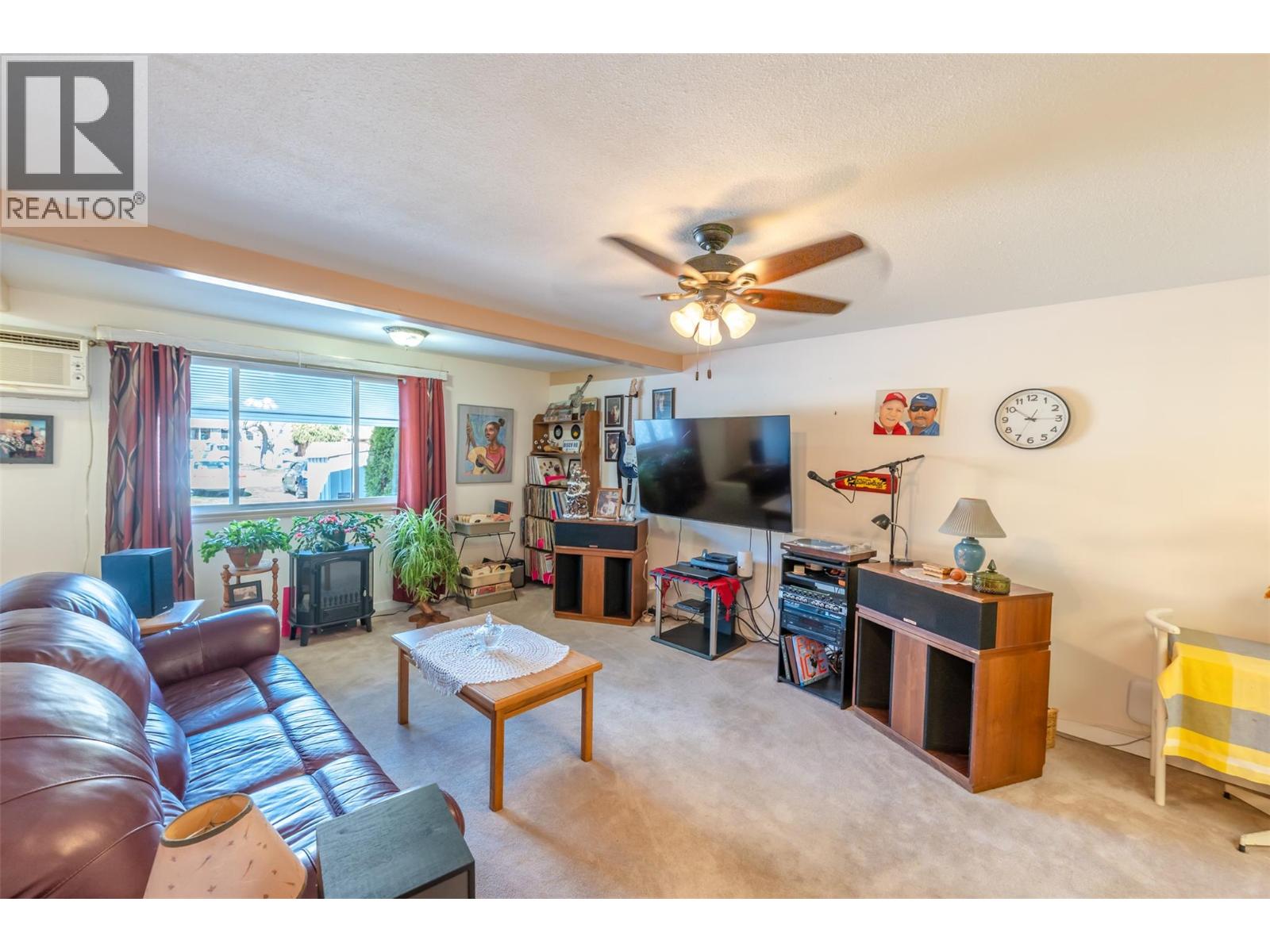 5862 AIRPORT Street Unit# 8, Oliver