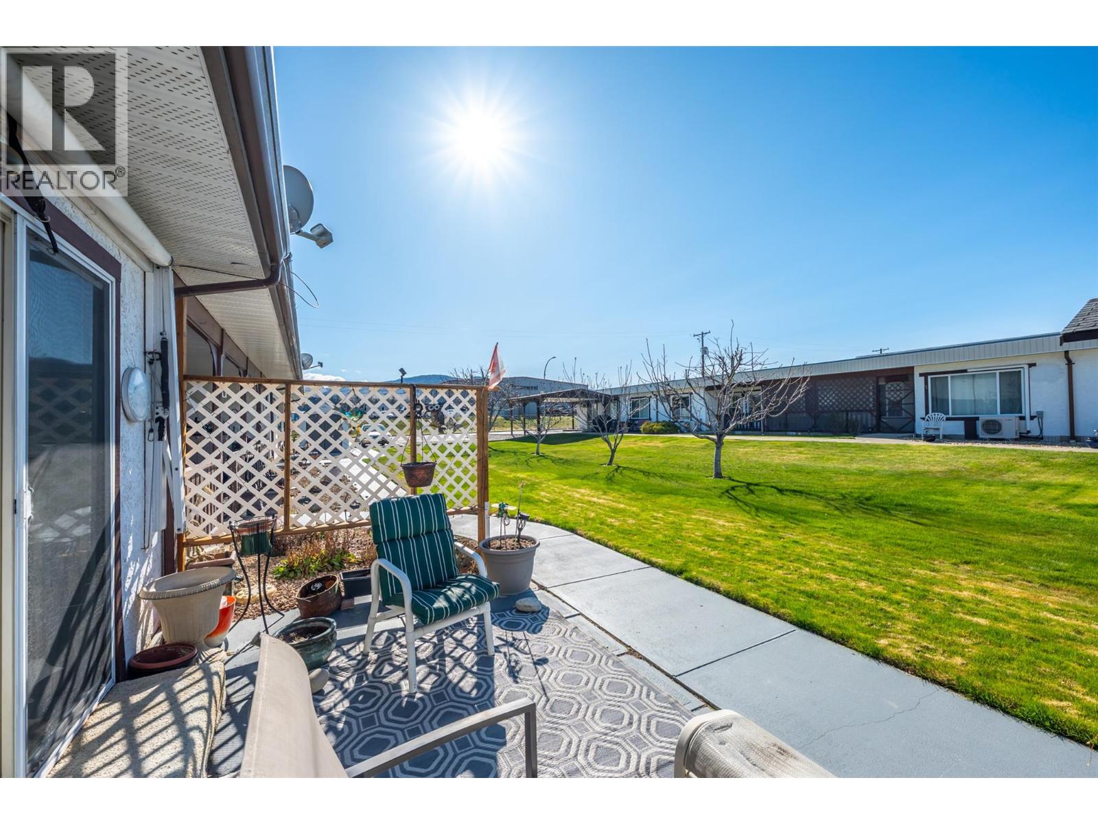 5862 AIRPORT Street Unit# 8, Oliver