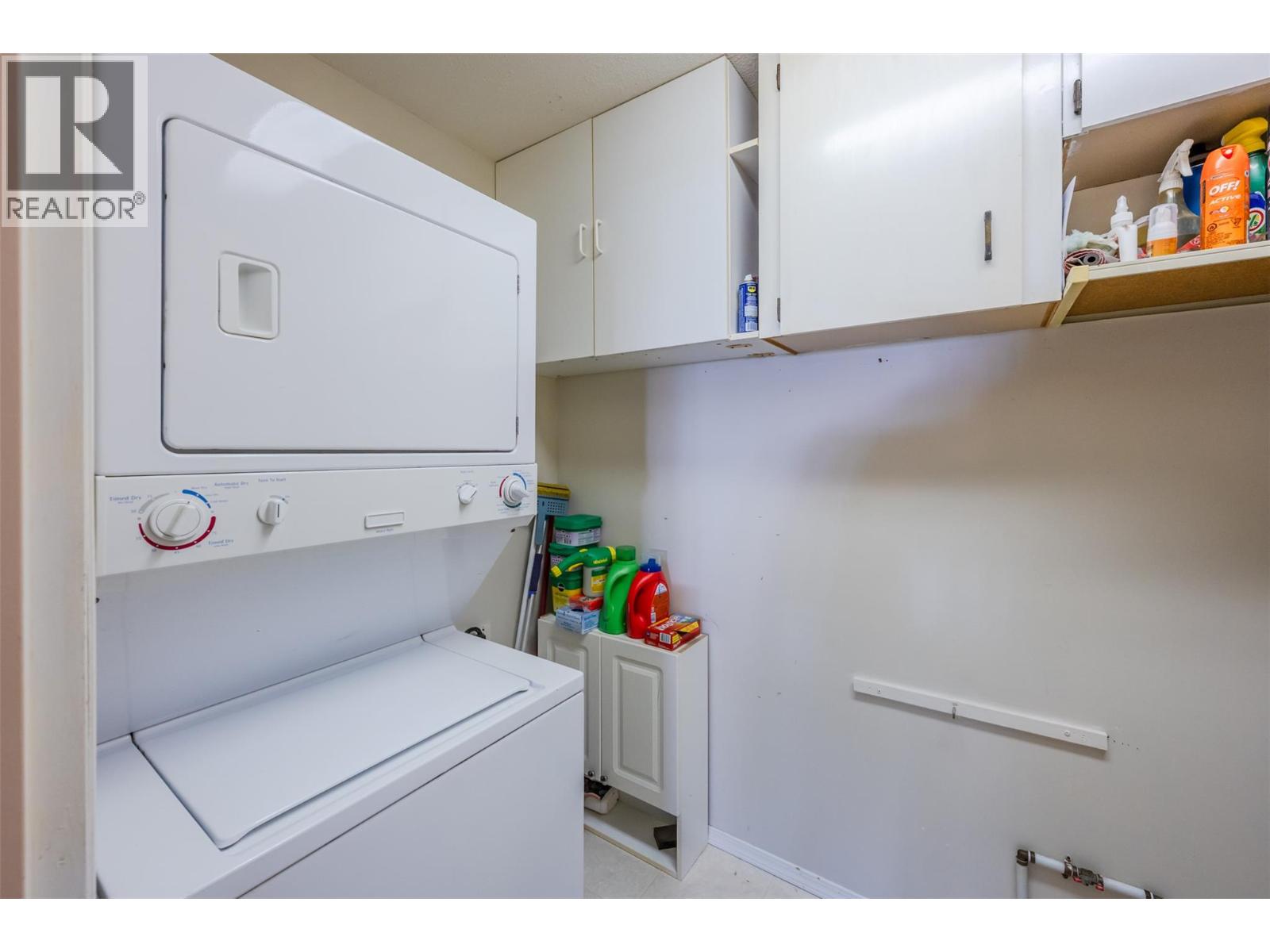 5862 AIRPORT Street Unit# 8, Oliver