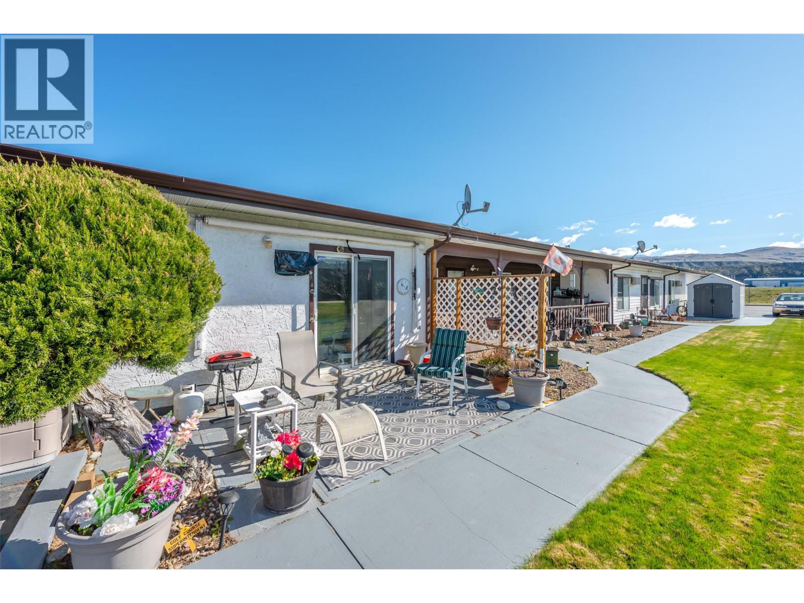 5862 AIRPORT Street Unit# 8, Oliver