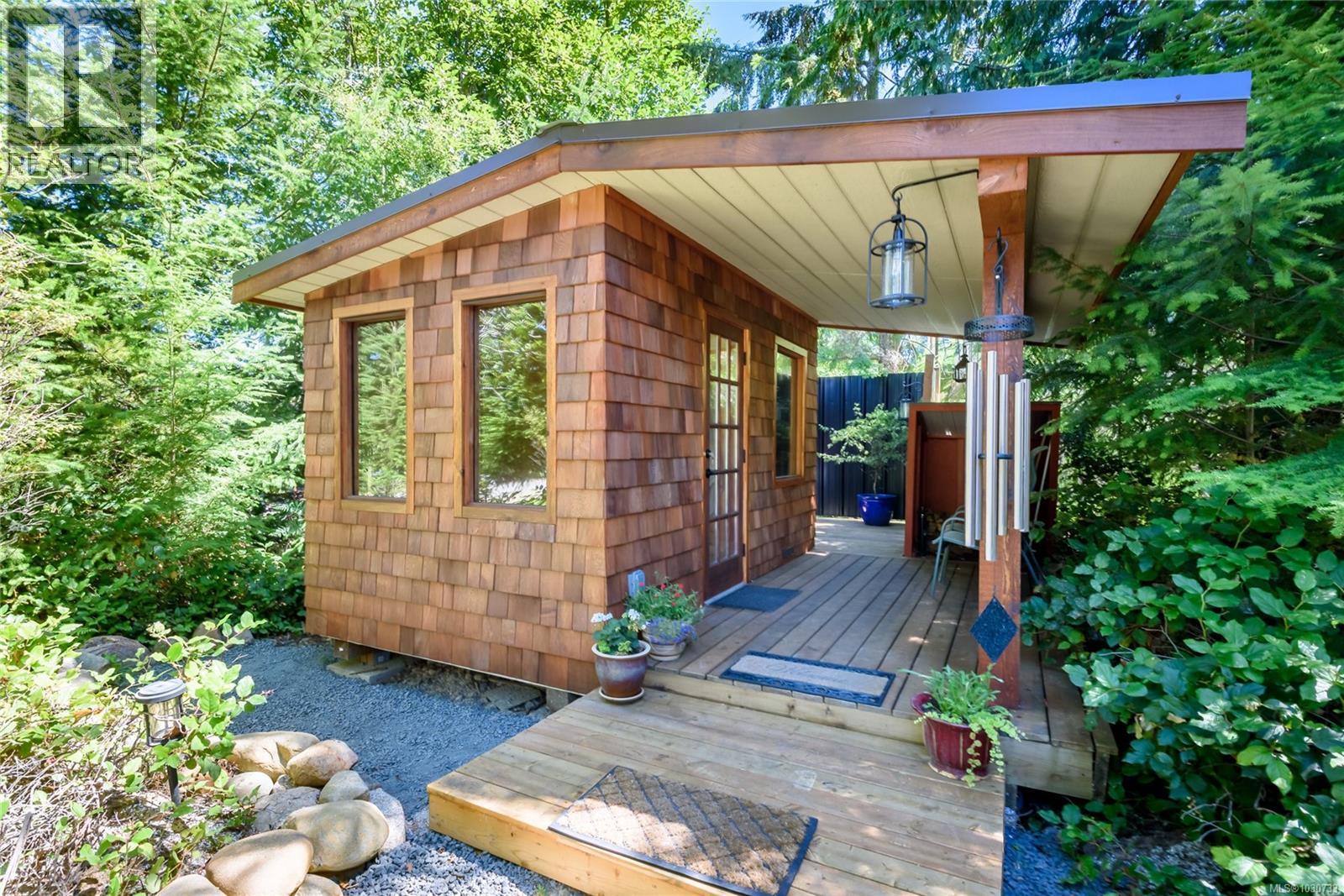 7455 Rodger Rd - 8