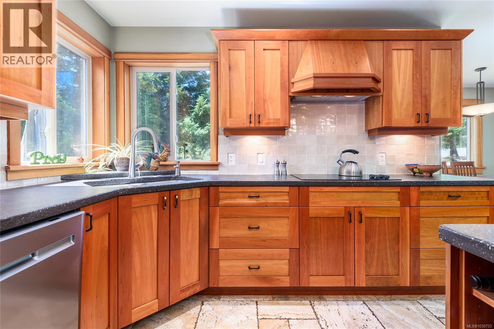 7455 Rodger Rd - 22