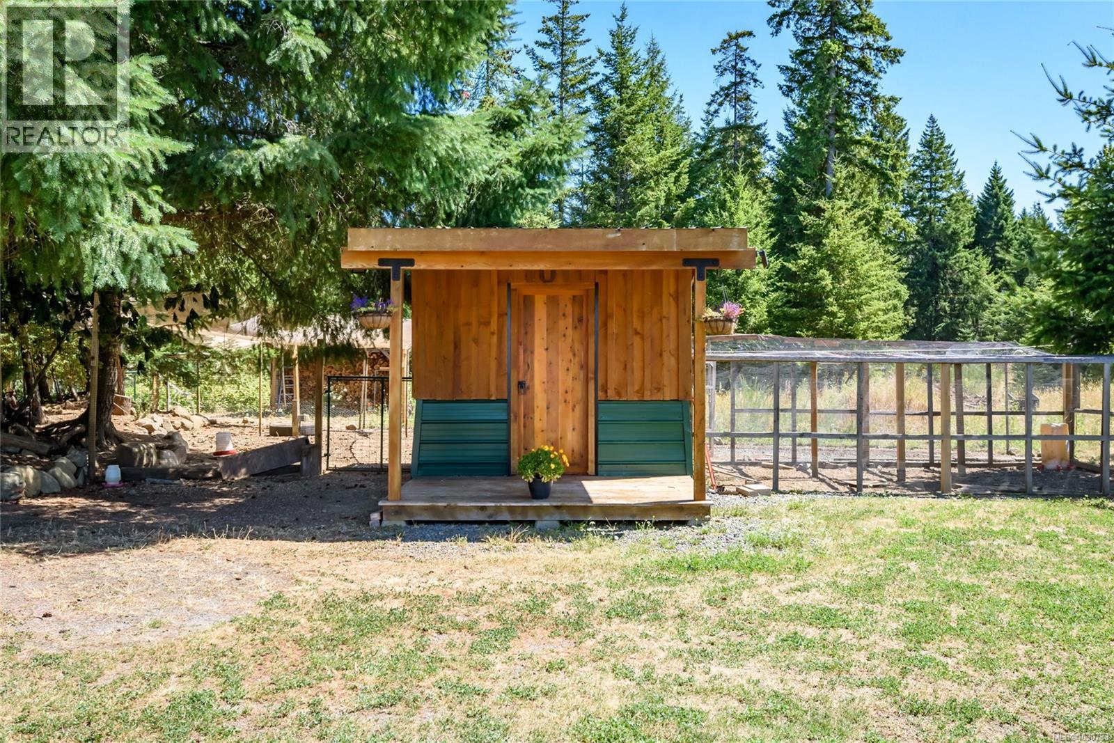 7455 Rodger Rd - 76