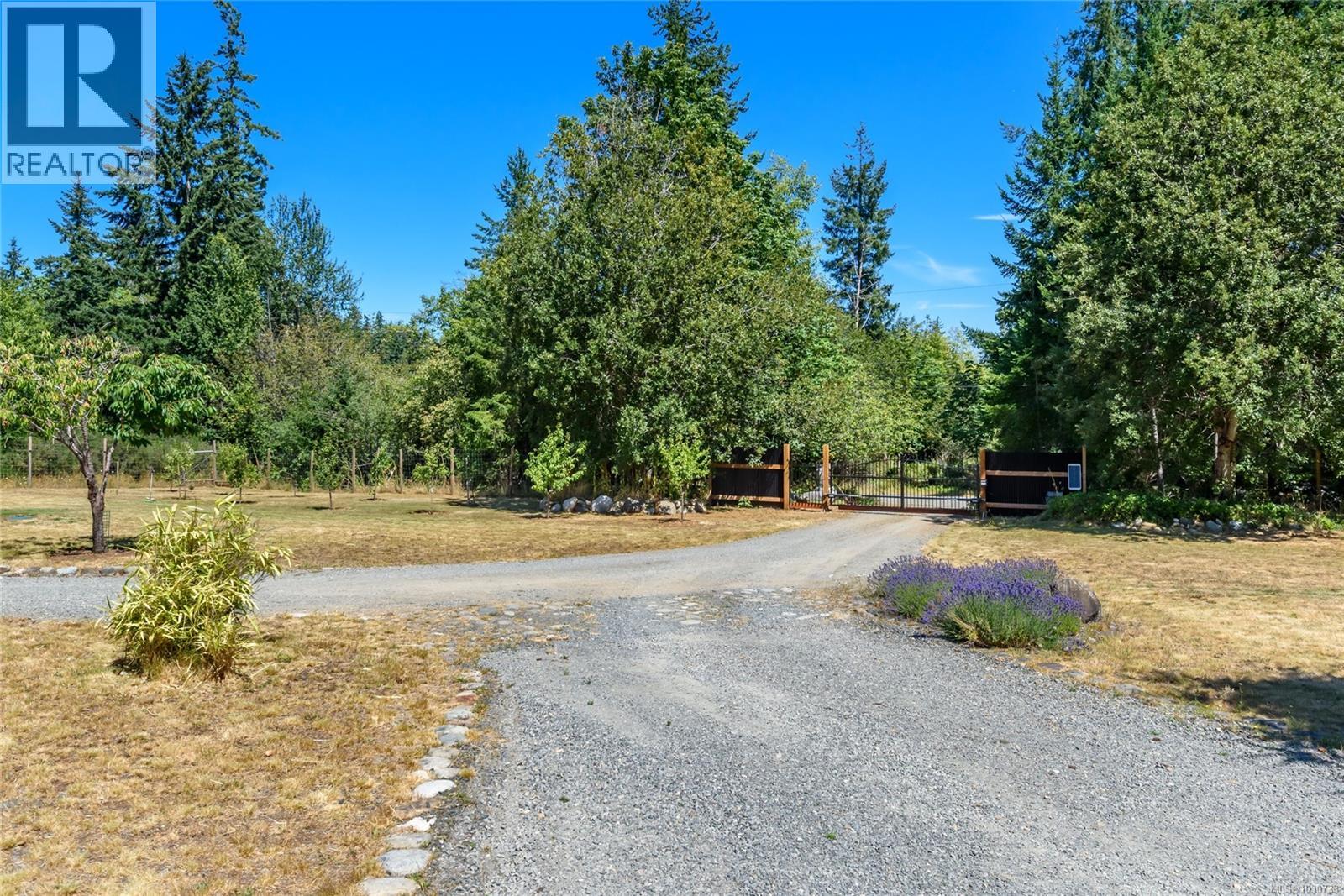 7455 Rodger Rd - 64