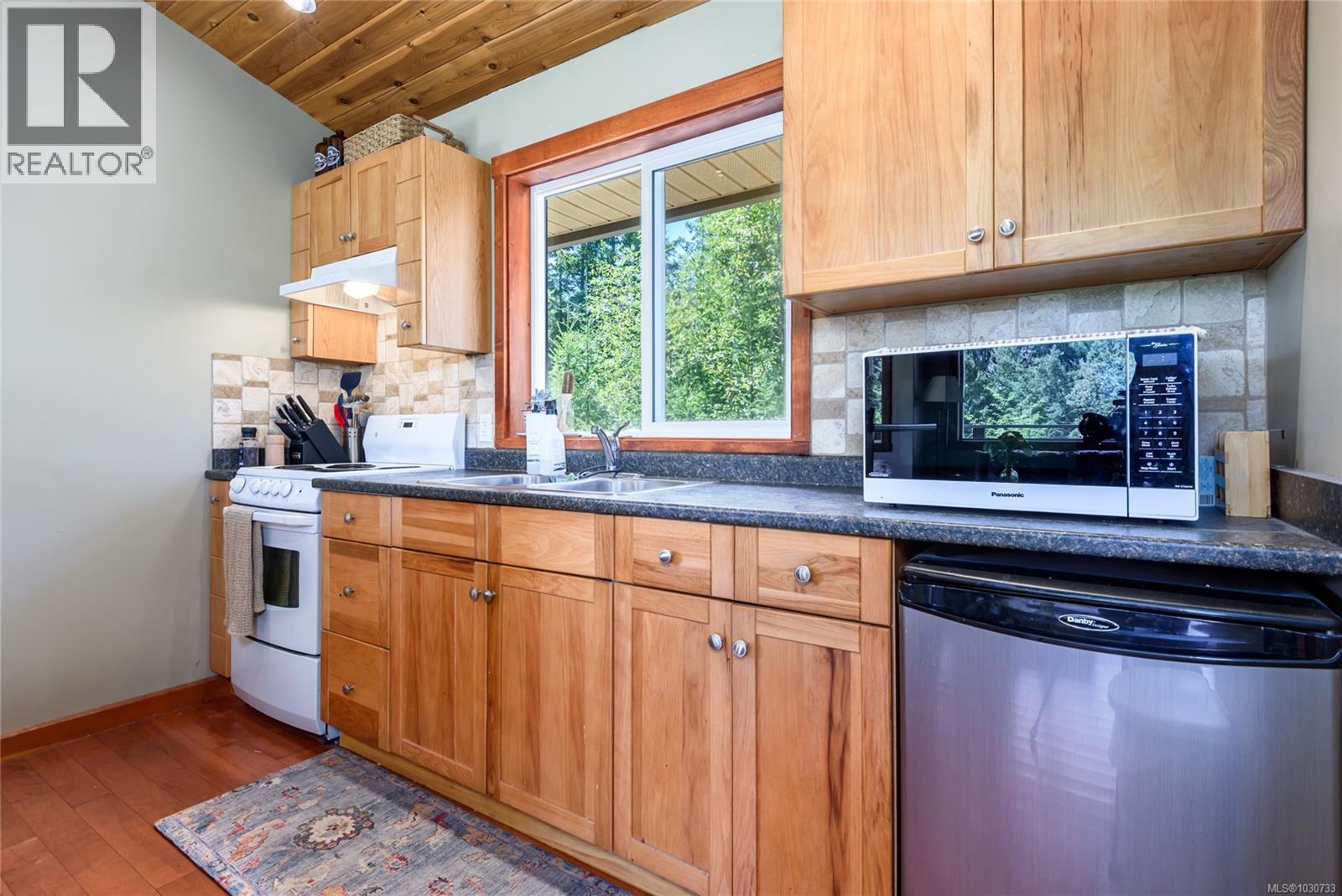 7455 Rodger Rd - 52