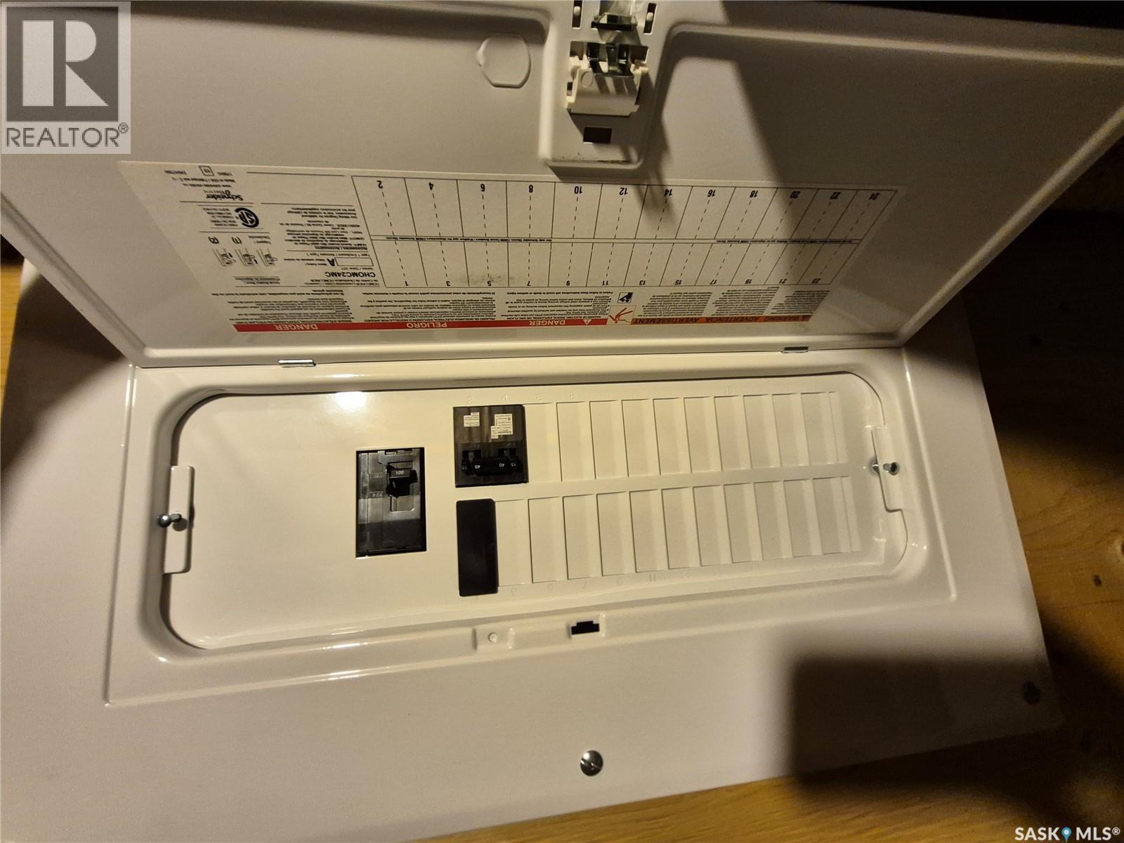 517 BECKWELL AVENUE - 18