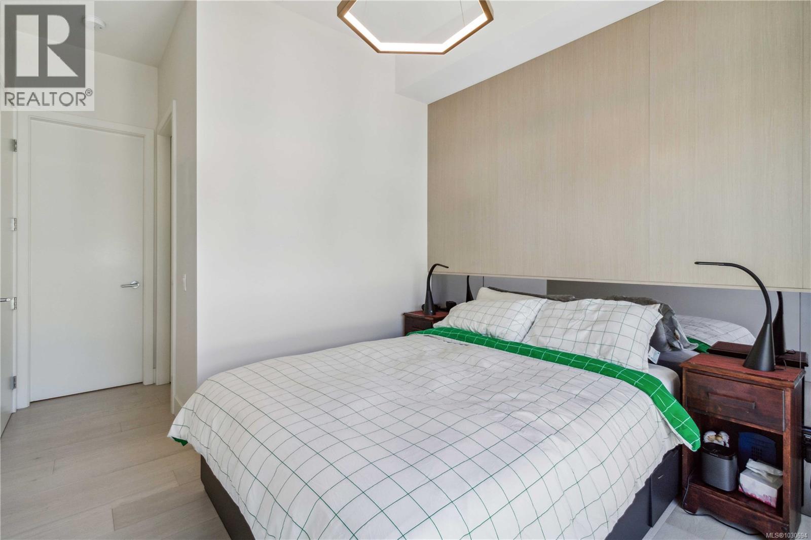 601 501 Park Pl, Esquimalt