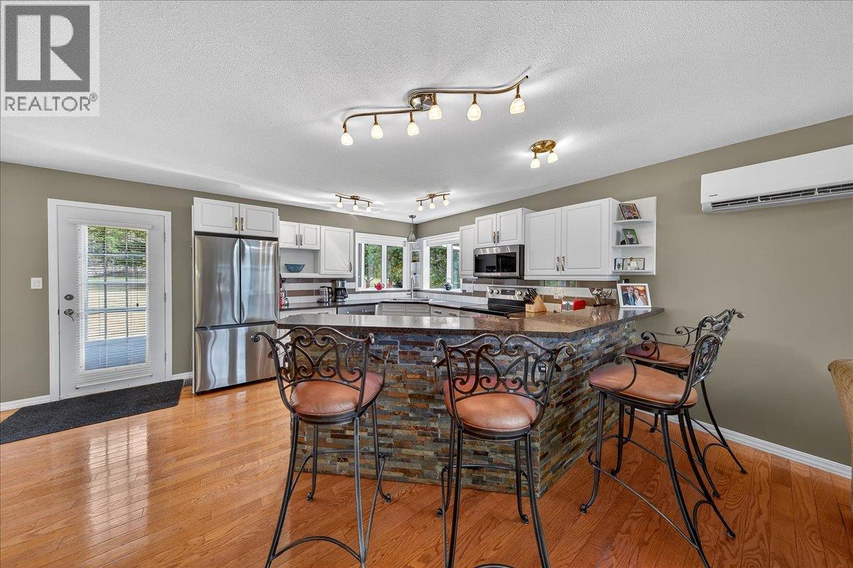 4885 Carnoustie Place, Fairmont Hot Springs