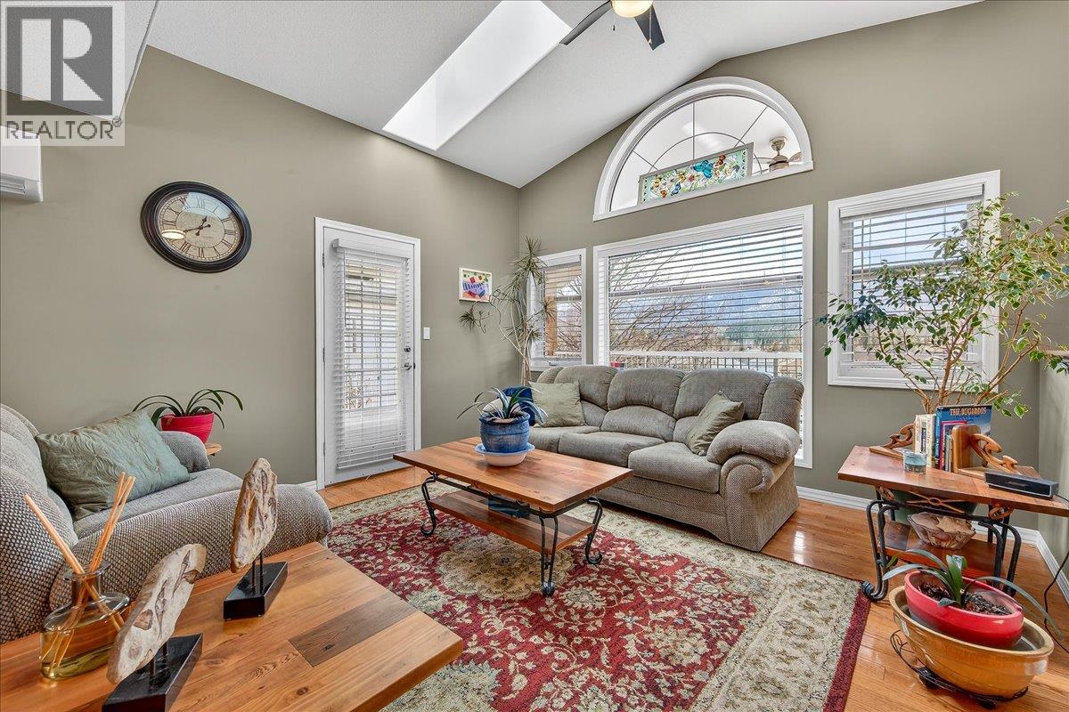 4885 Carnoustie Place, Fairmont Hot Springs