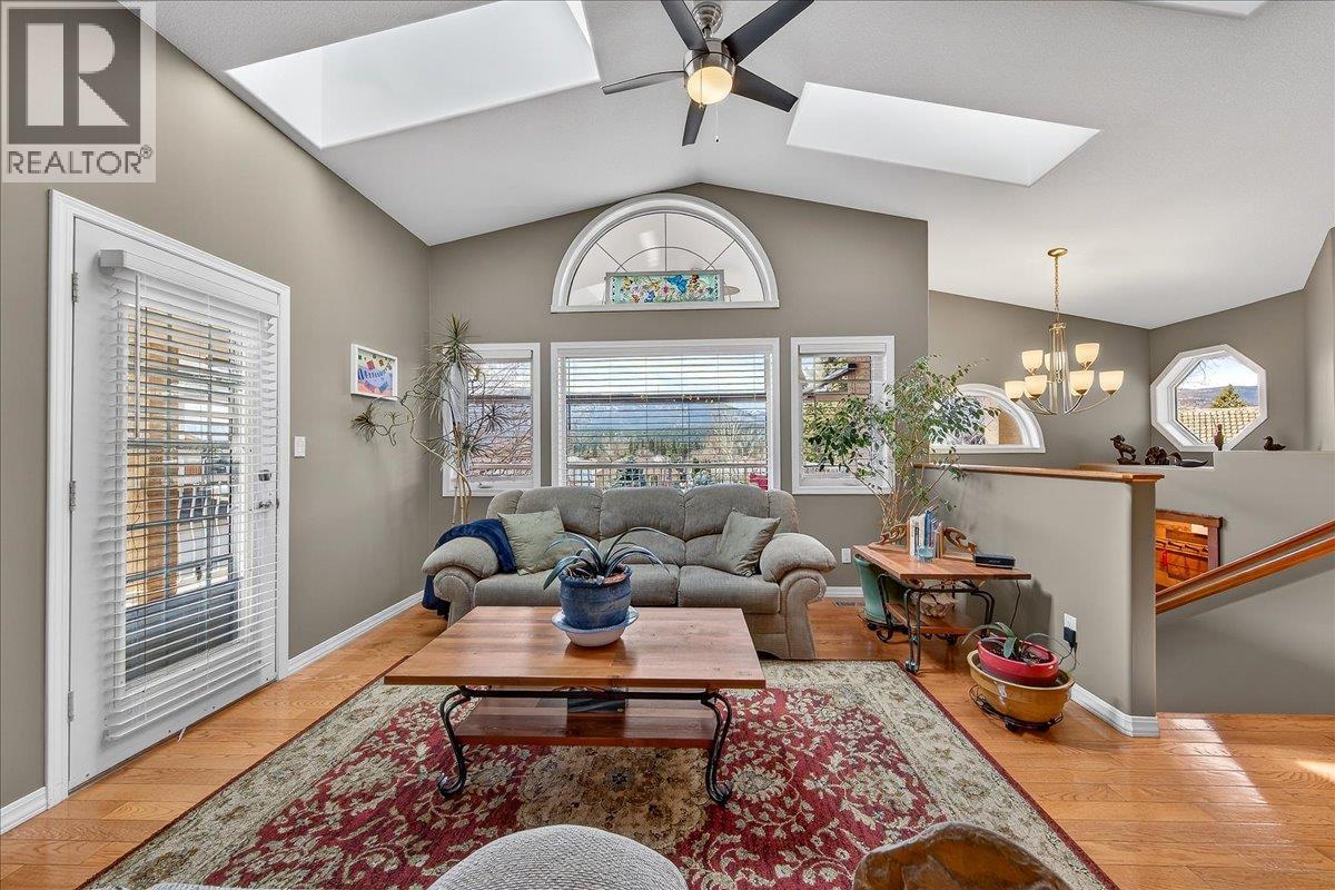 4885 Carnoustie Place, Fairmont Hot Springs