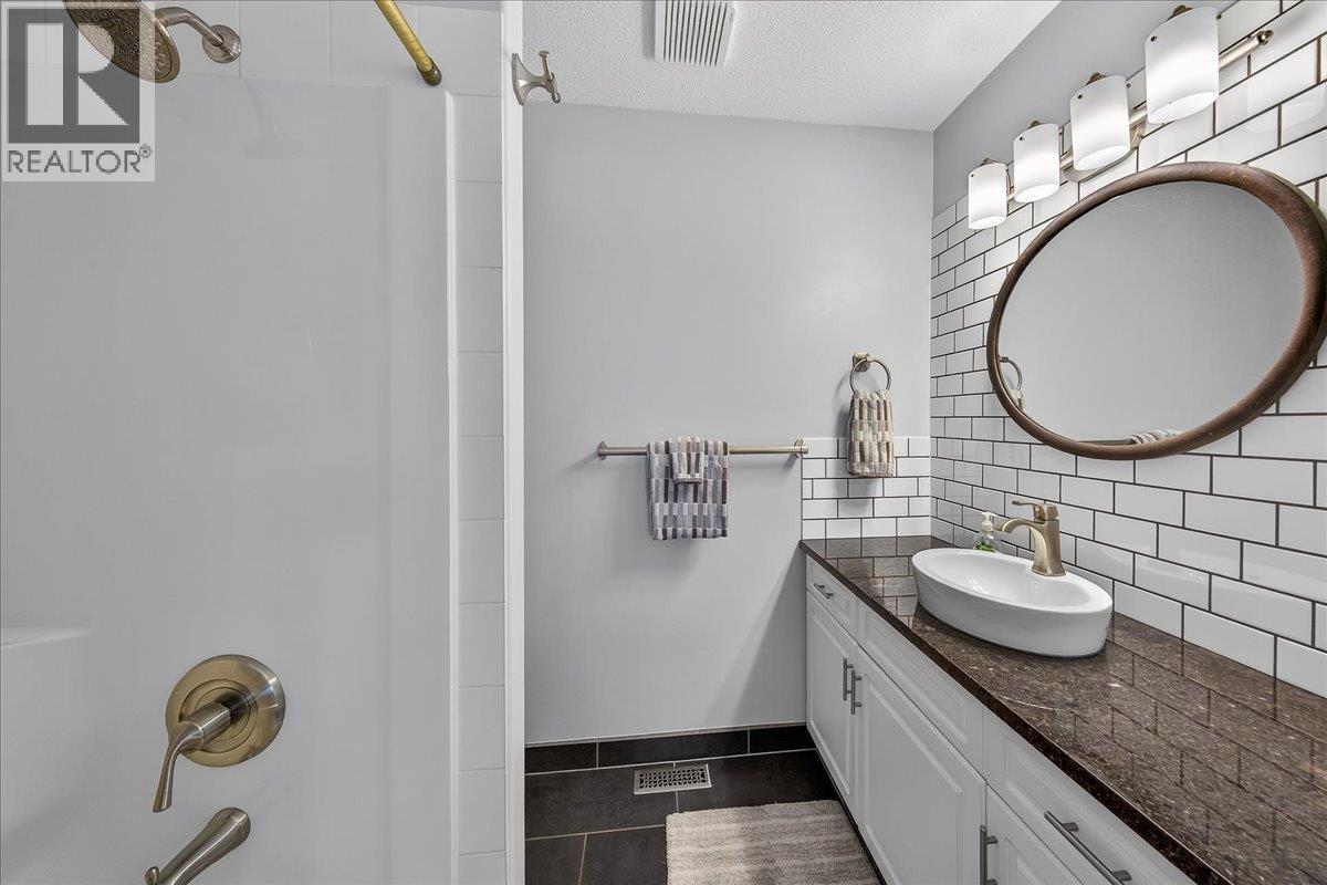 4885 Carnoustie Place, Fairmont Hot Springs