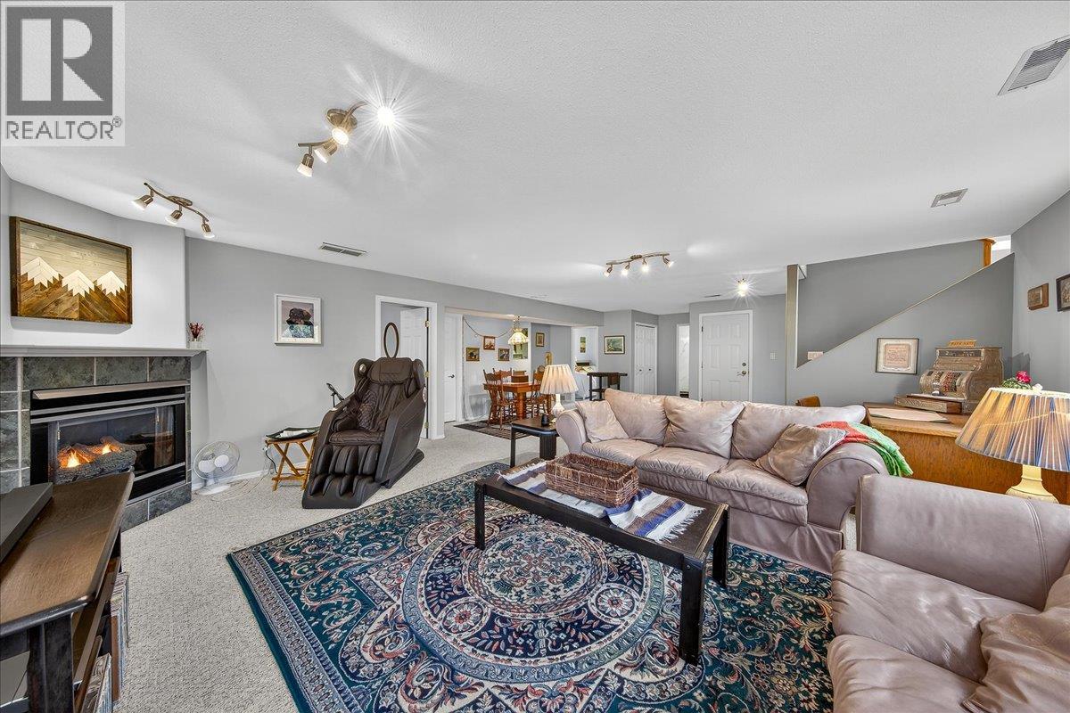 4885 Carnoustie Place, Fairmont Hot Springs