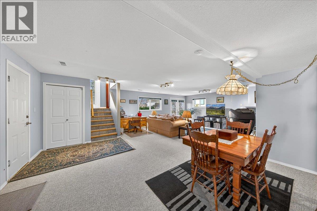 4885 Carnoustie Place, Fairmont Hot Springs