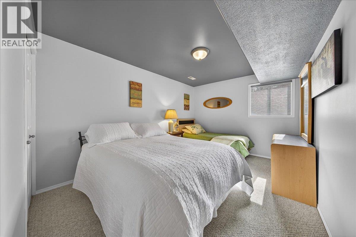 4885 Carnoustie Place, Fairmont Hot Springs