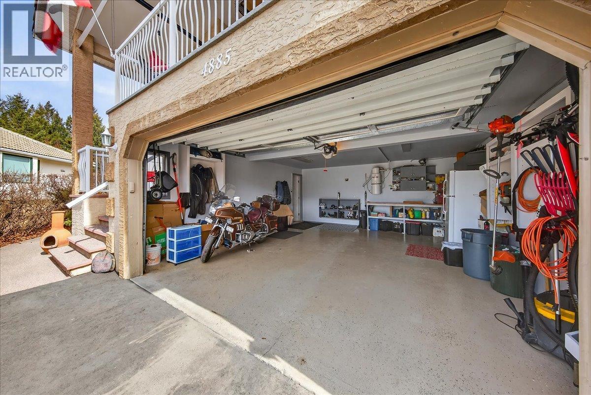 4885 Carnoustie Place, Fairmont Hot Springs