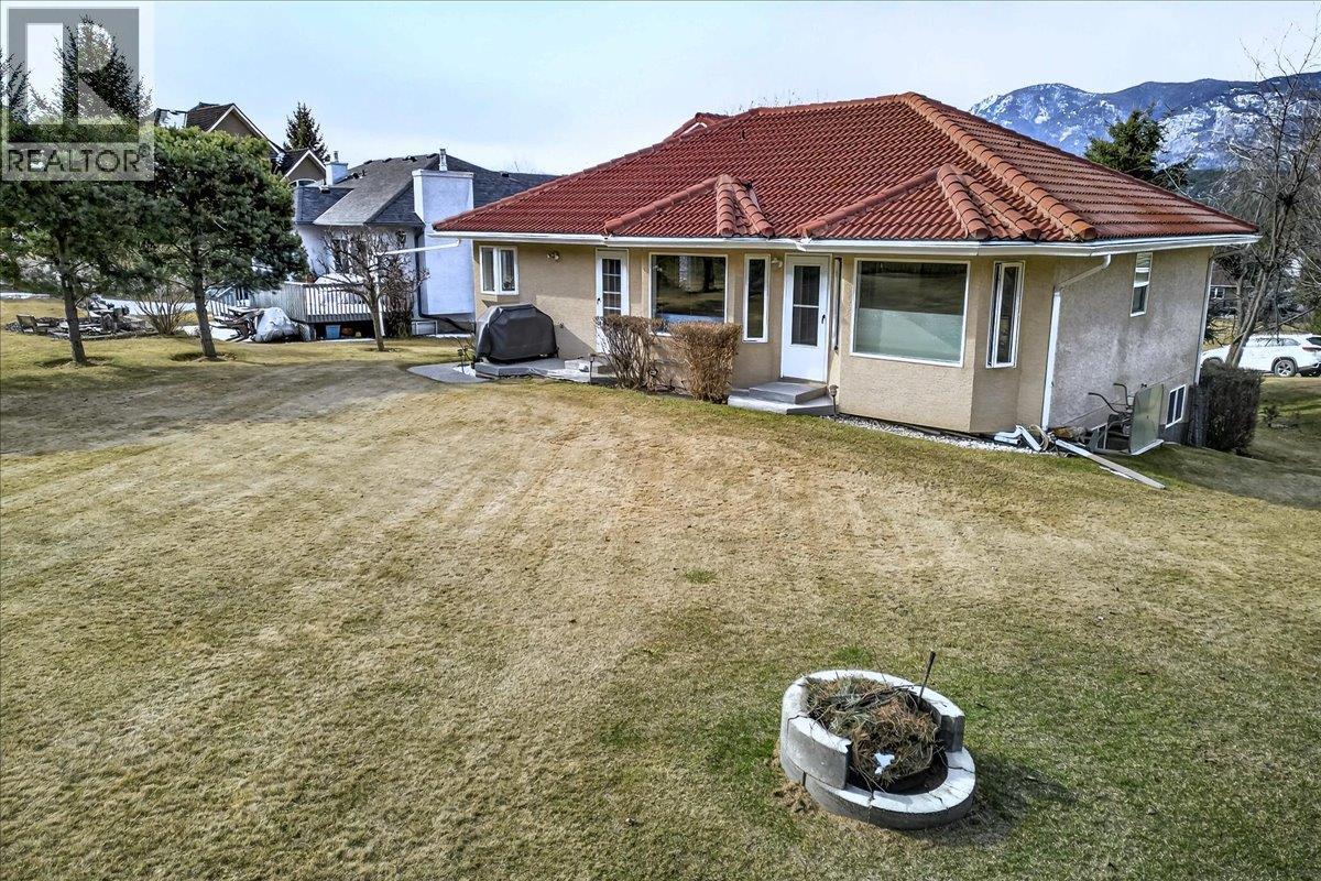 4885 Carnoustie Place, Fairmont Hot Springs