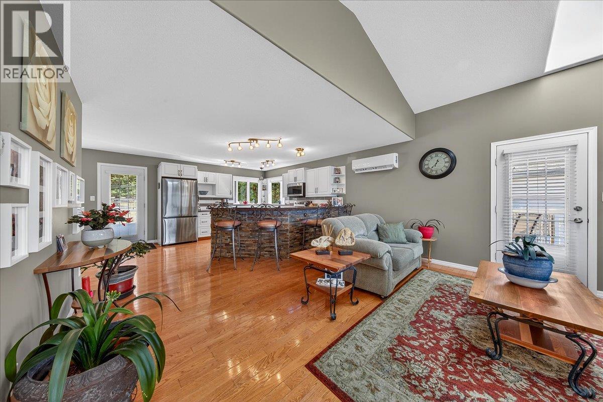 4885 Carnoustie Place, Fairmont Hot Springs