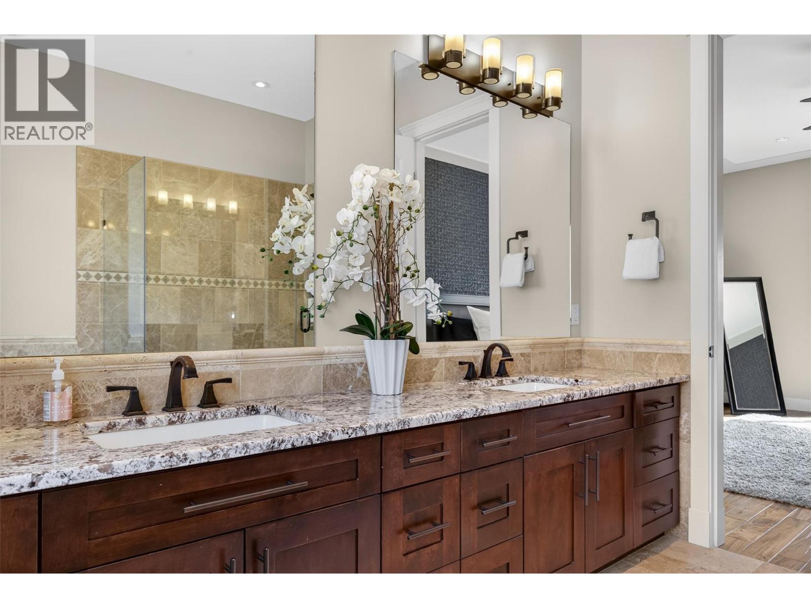 1086 Aurora Heights, West Kelowna