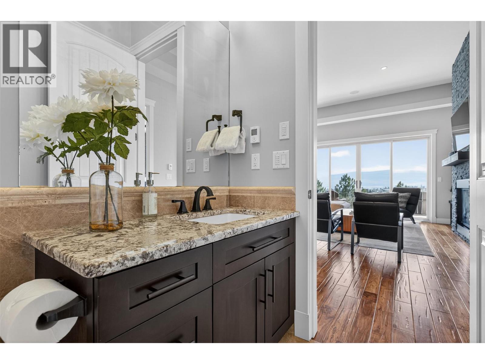 1086 Aurora Heights, West Kelowna