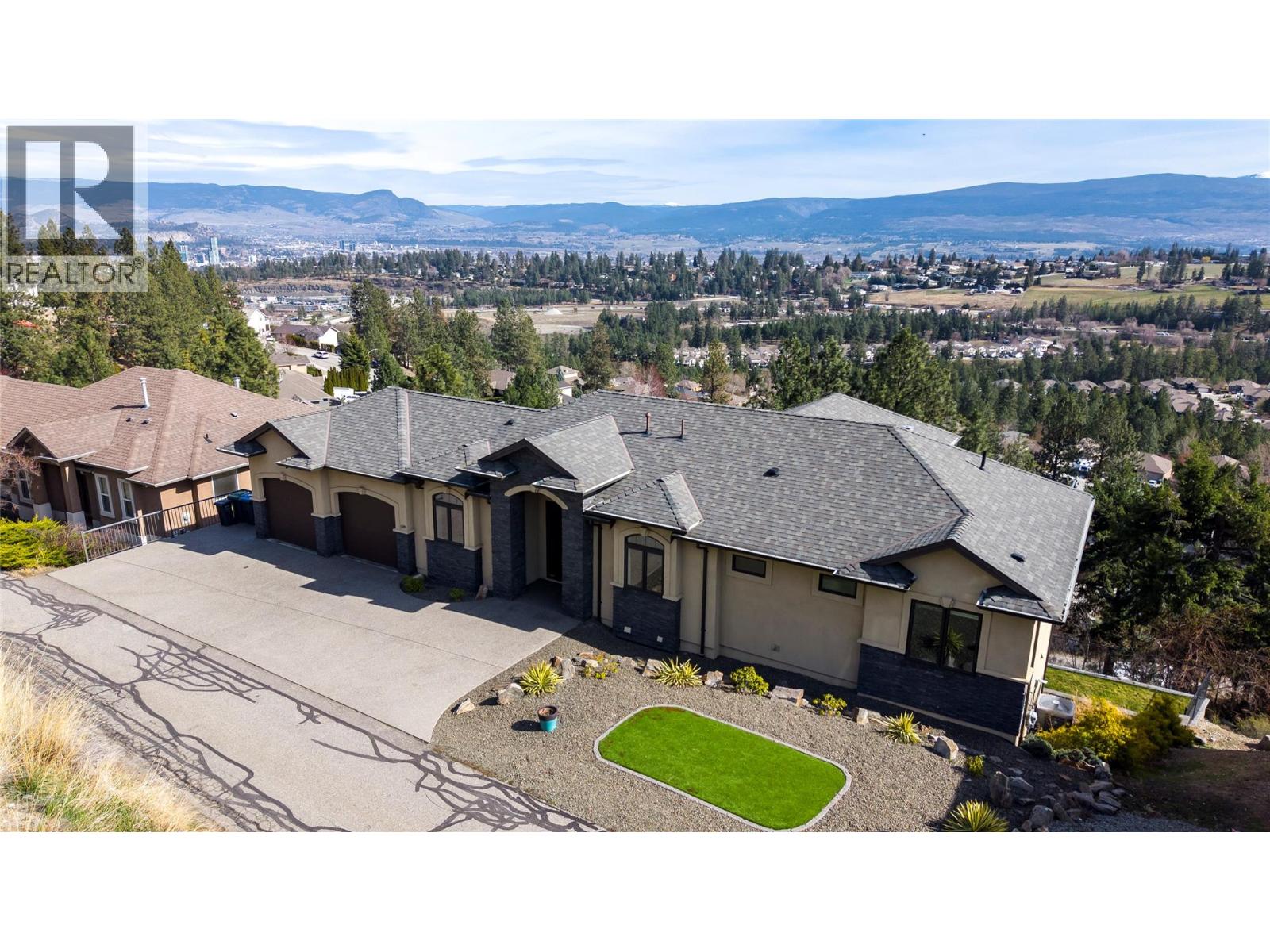 1086 Aurora Heights, West Kelowna