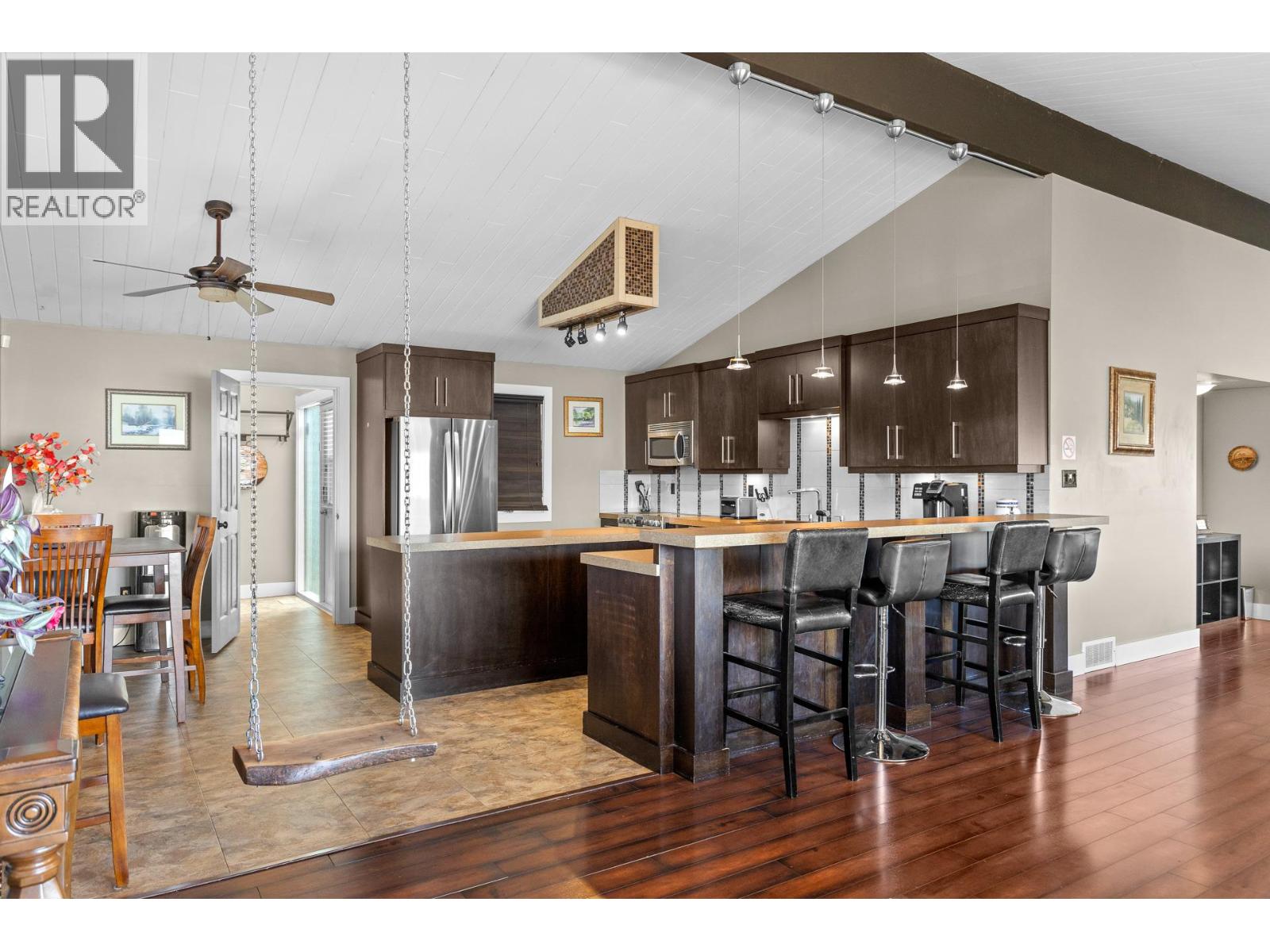 1084 Westside Road S, West Kelowna