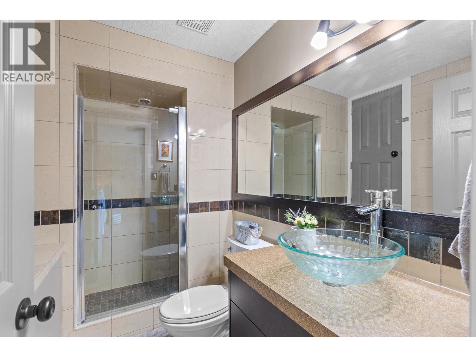 1084 Westside Road S, West Kelowna