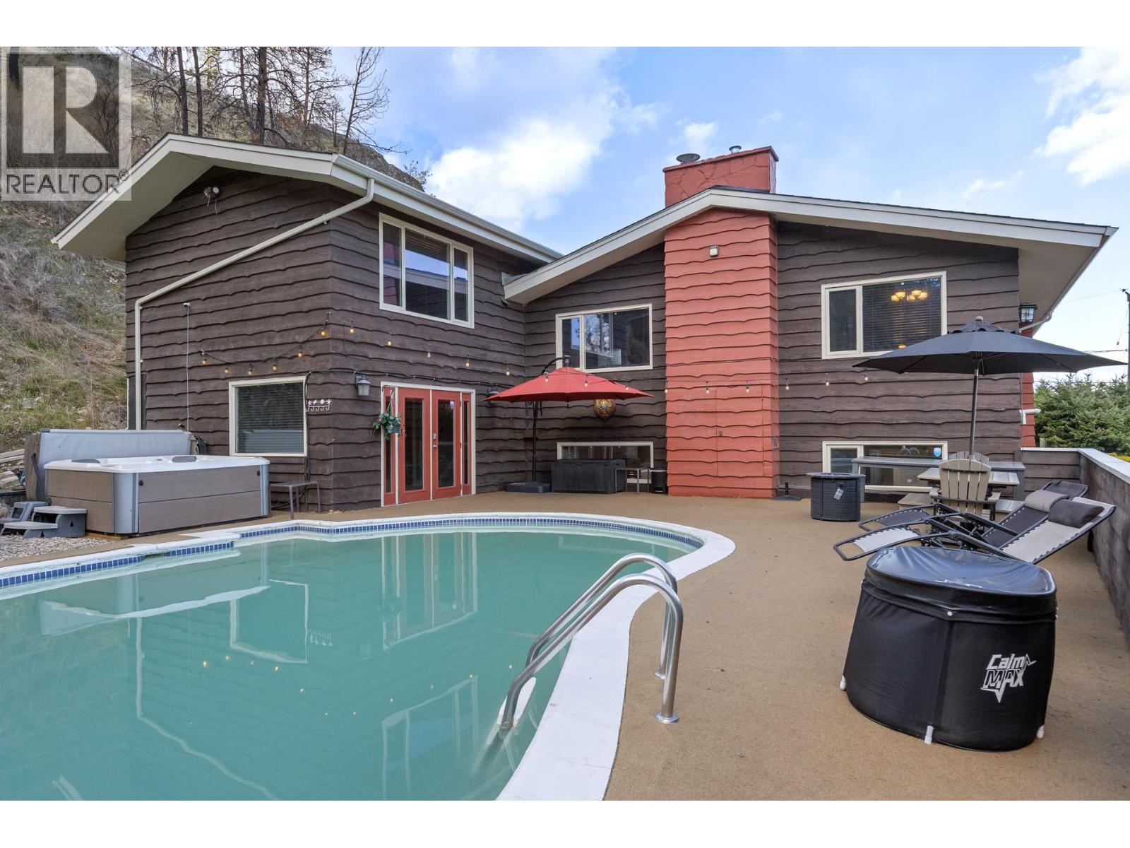 1084 Westside Road S, West Kelowna