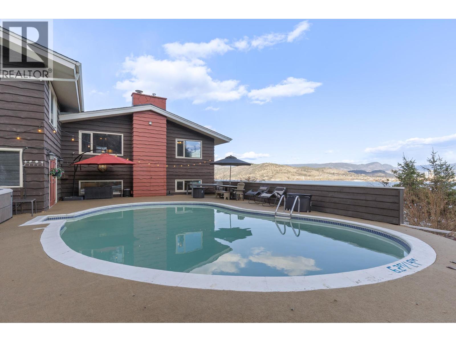1084 Westside Road S, West Kelowna