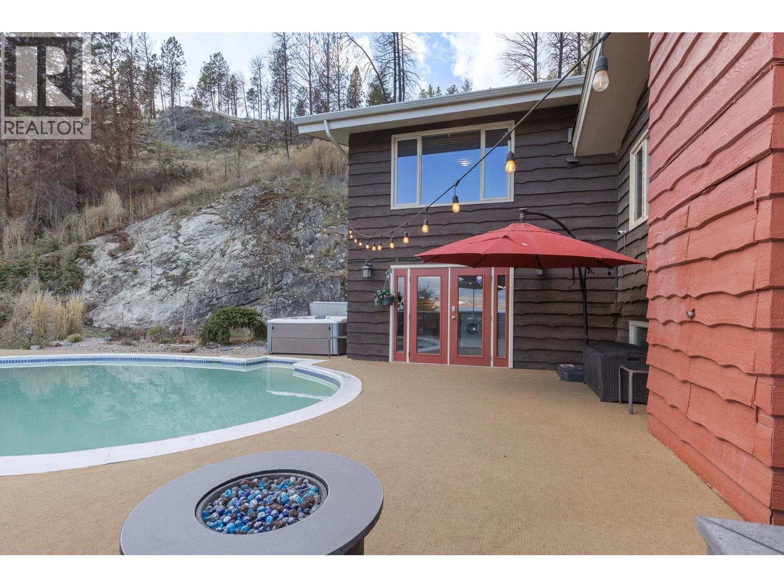 1084 Westside Road S, West Kelowna