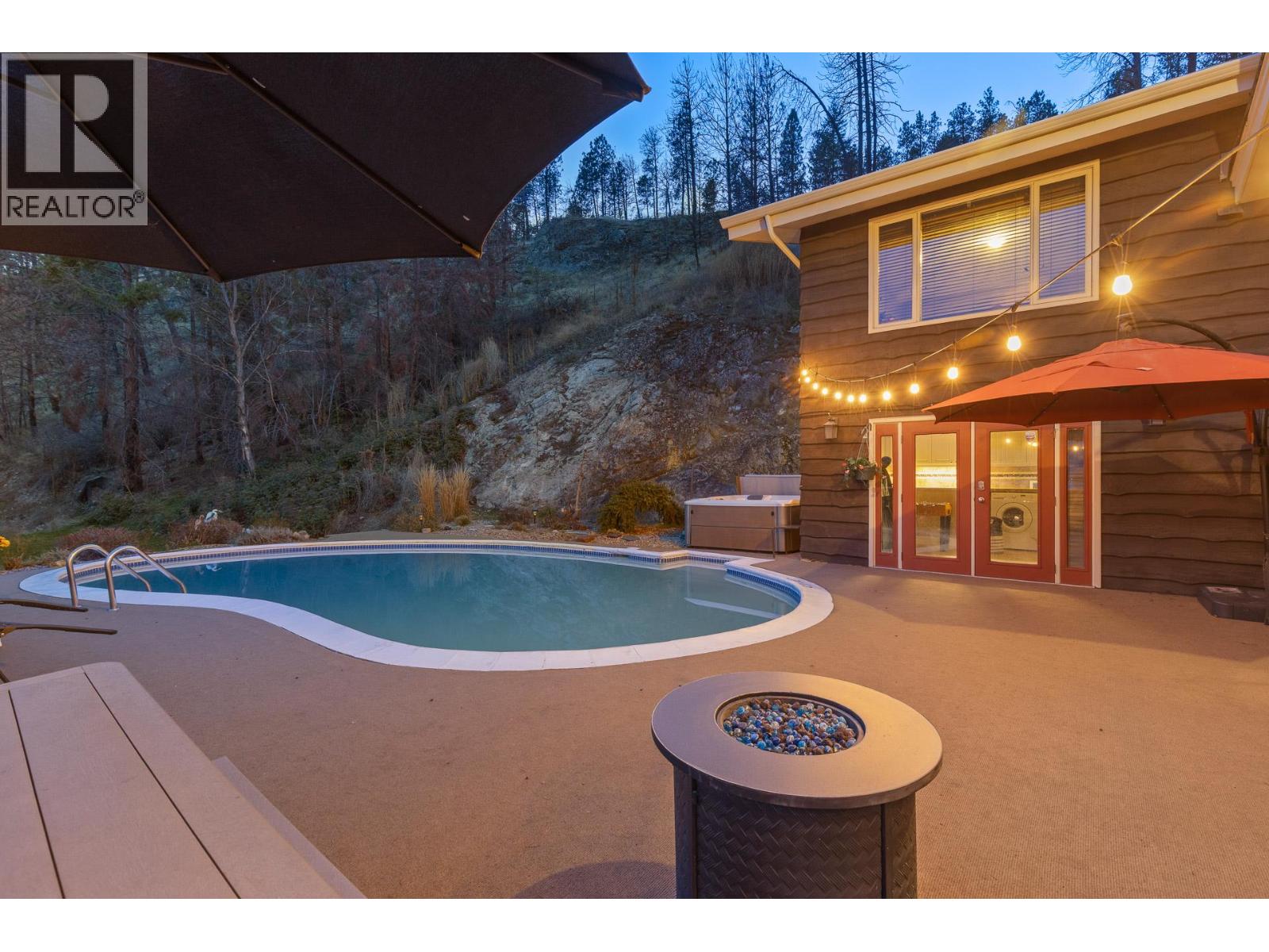 1084 Westside Road S, West Kelowna