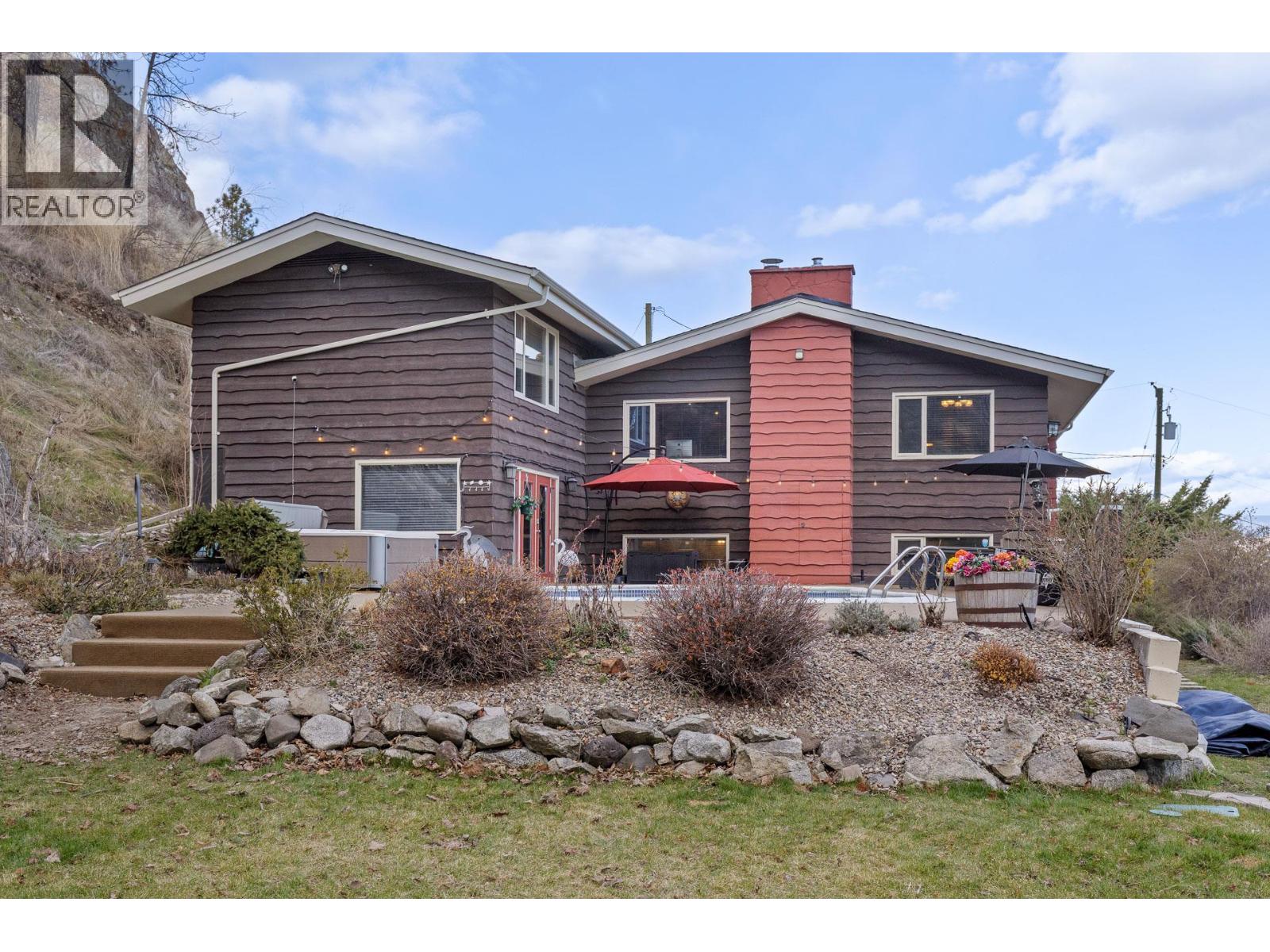 1084 Westside Road S, West Kelowna