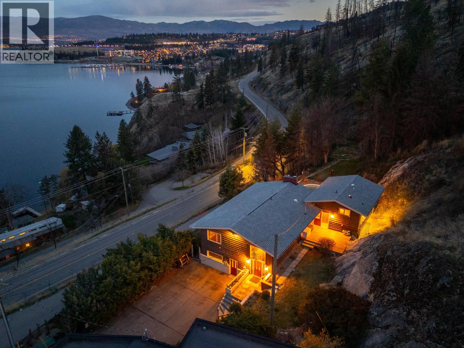 1084 Westside Road S, West Kelowna