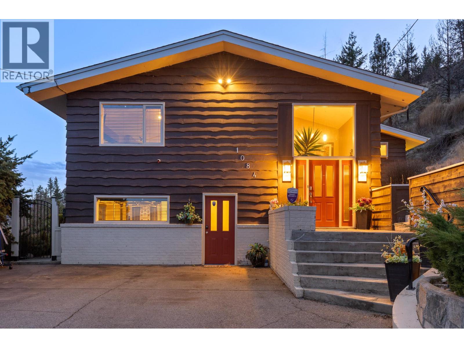 1084 Westside Road S, West Kelowna