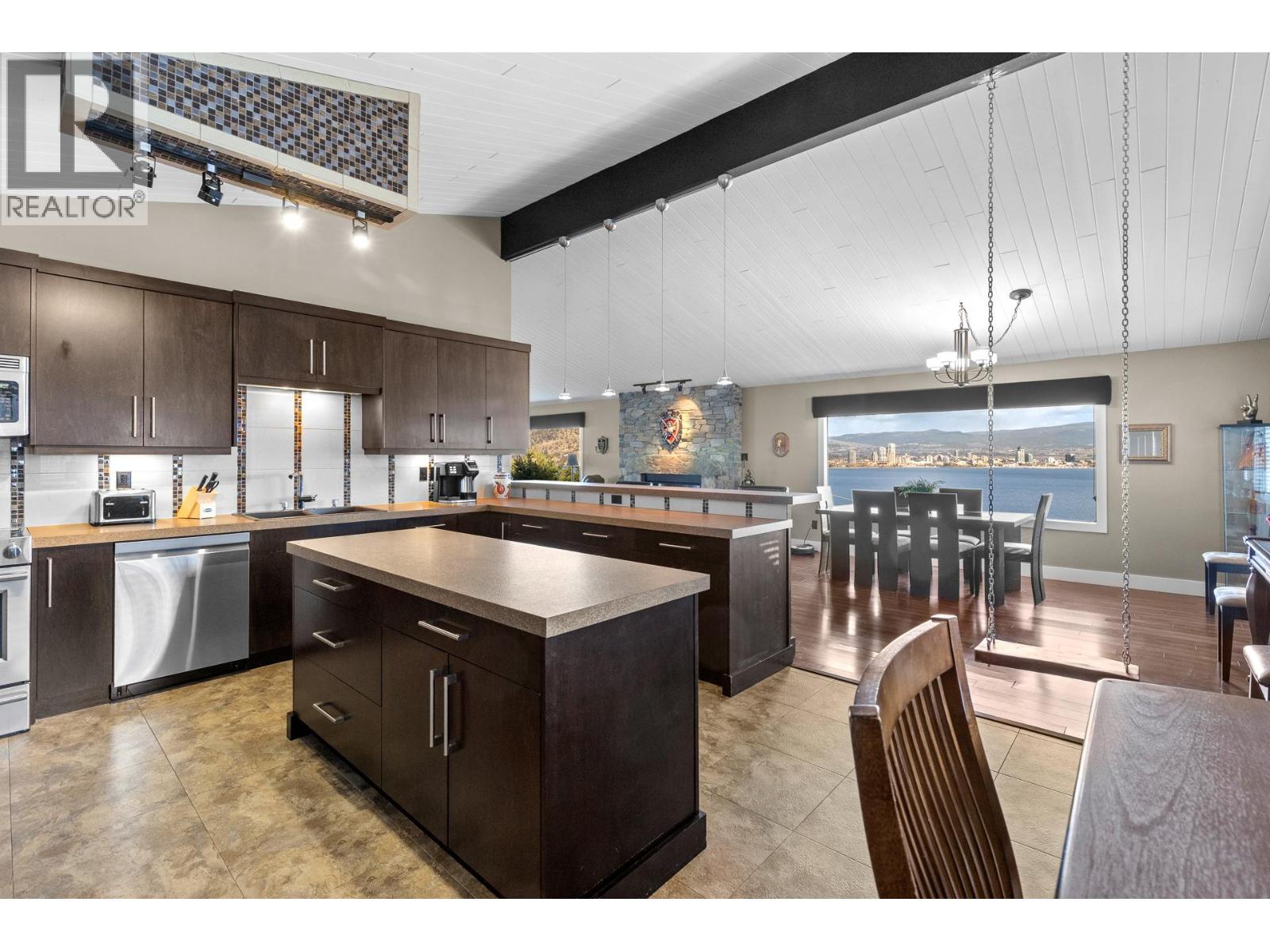 1084 Westside Road S, West Kelowna