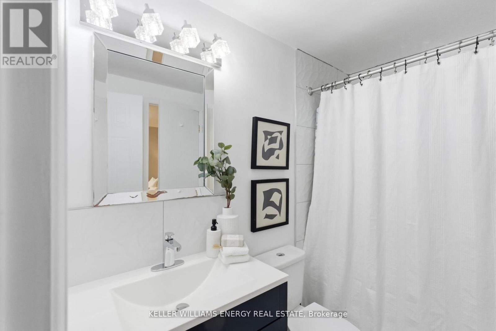 332 ELGIN STREET W, Oshawa (McLaughlin), Ontario
