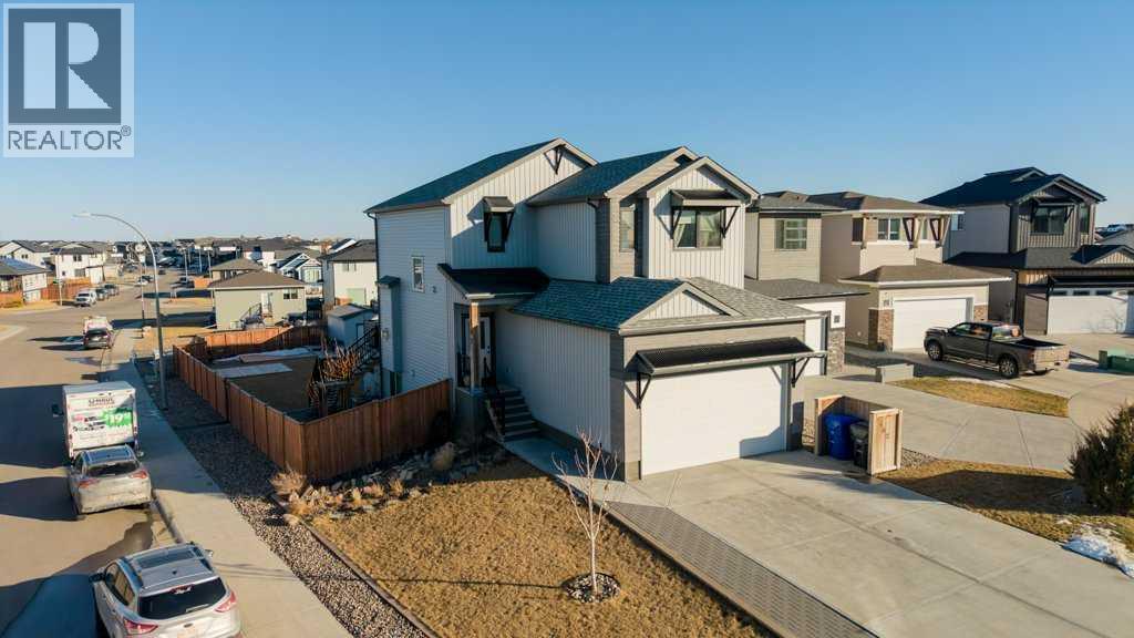 502 BLUEBELL LANE W - 1