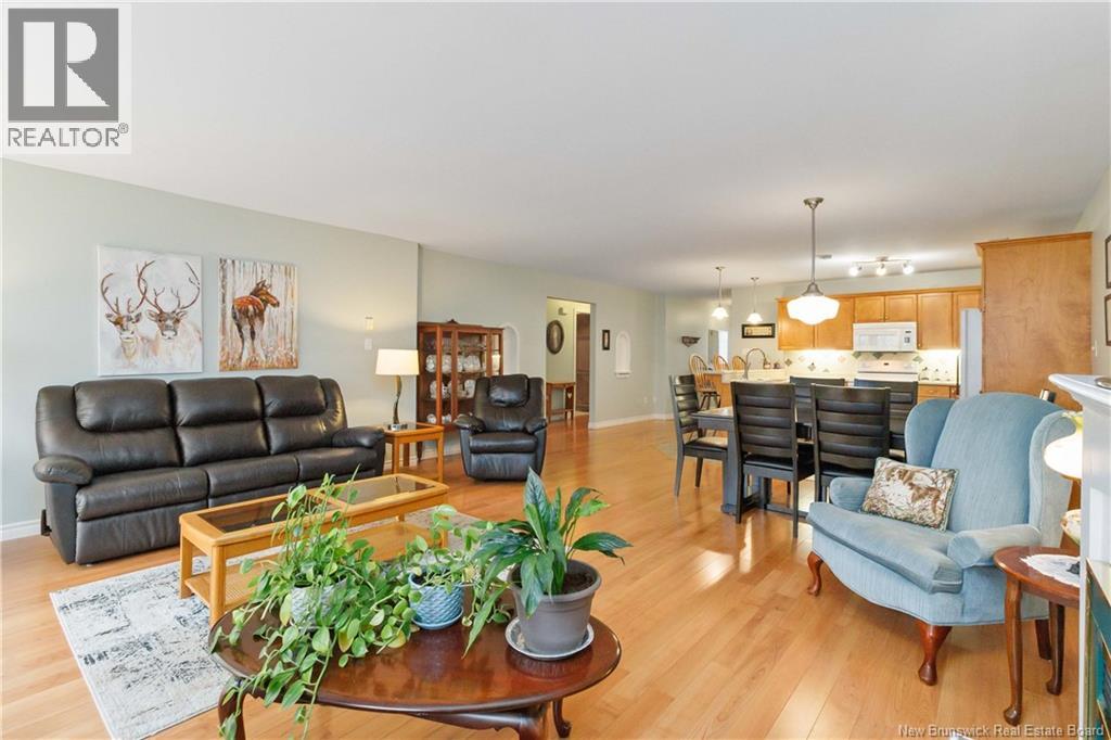 #126 80 MOUNT PLEASANT ROAD - 7
