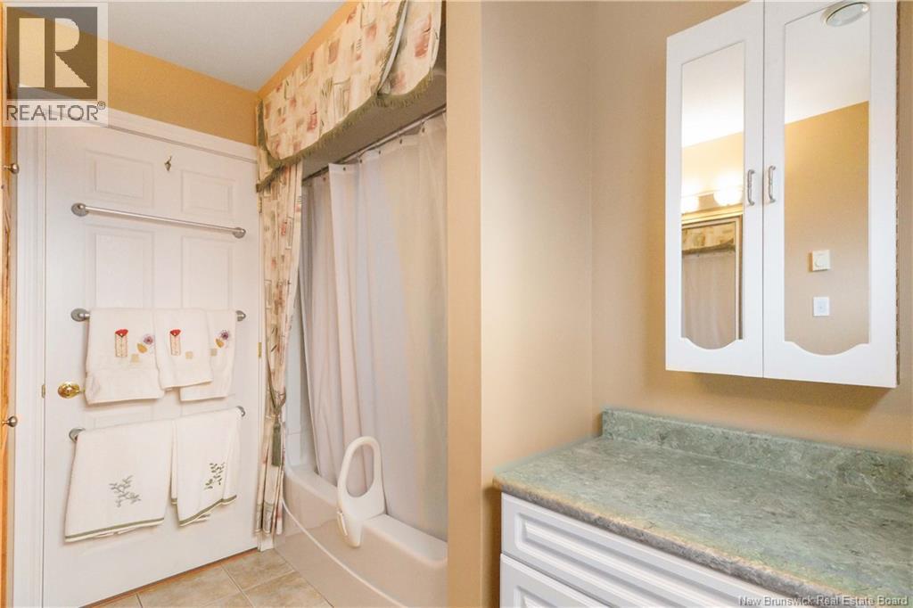 #126 80 MOUNT PLEASANT ROAD - 21